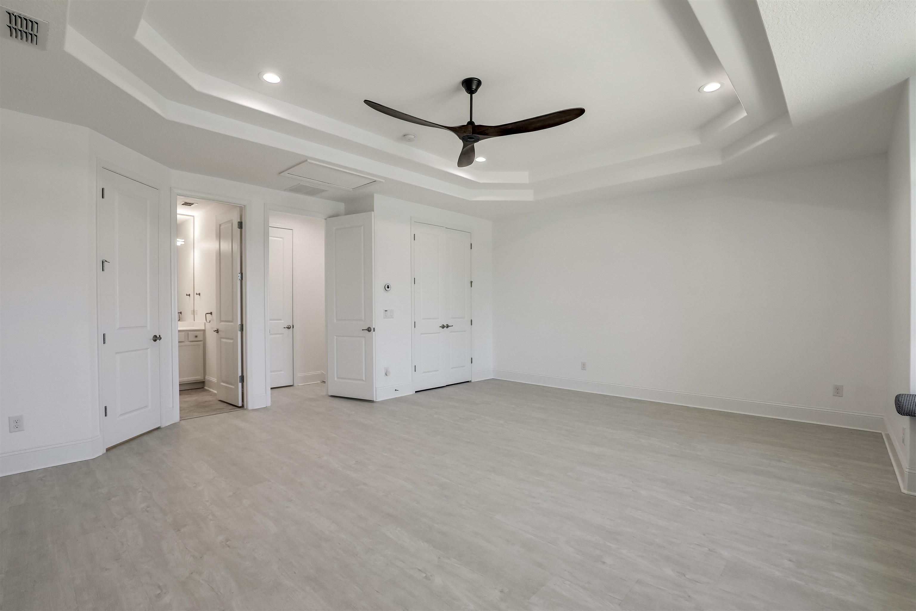 Image 45 of 68 For 45 King Palm Ct