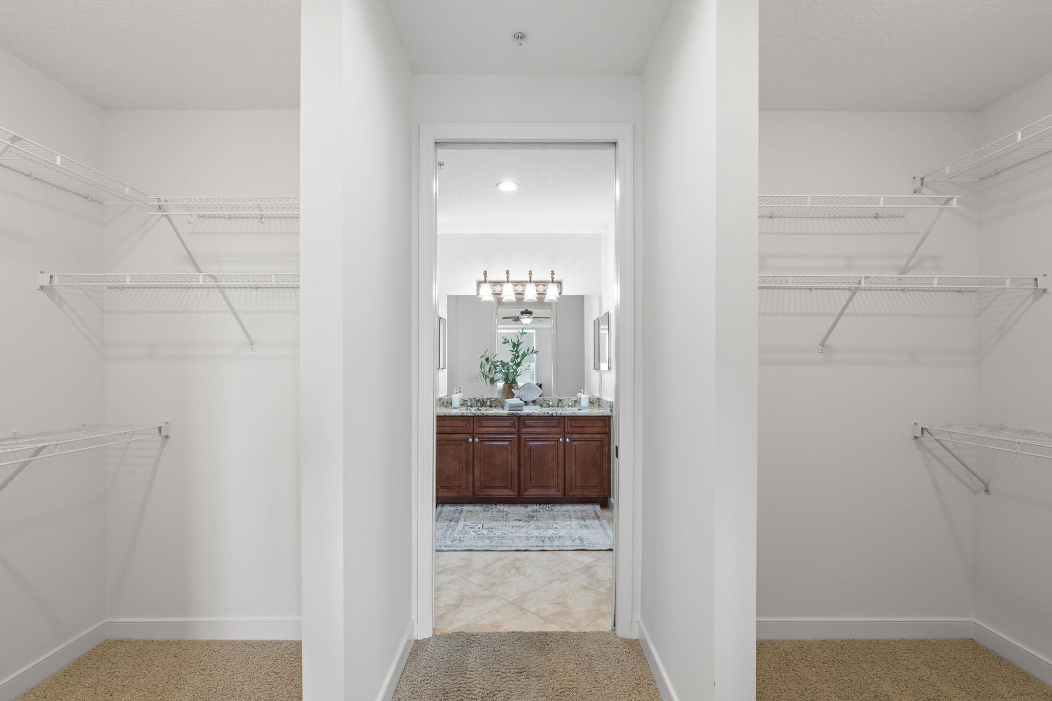 Image 26 of 61 For 170 Pantano Cay Blvd  4202