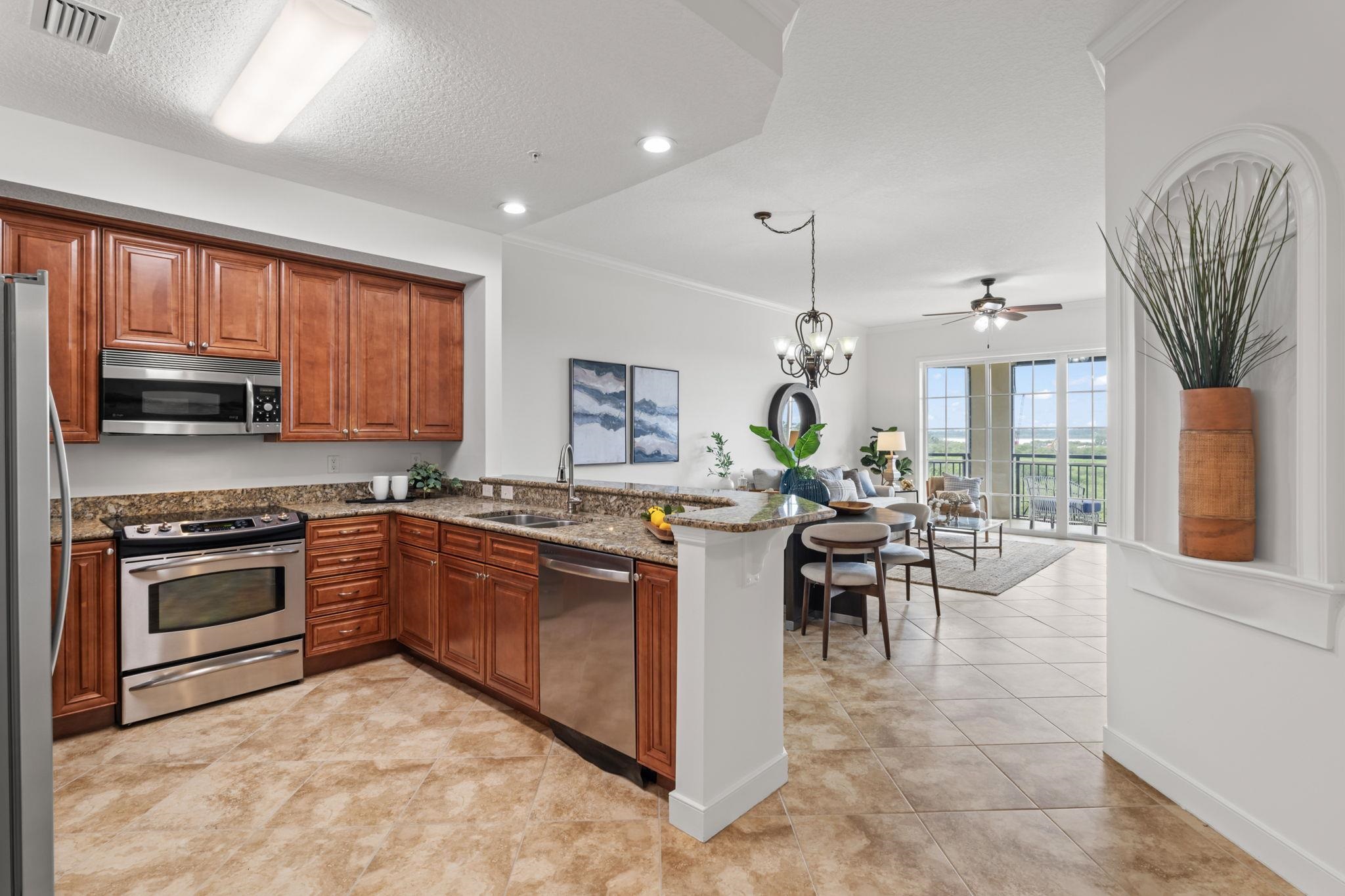 Image 8 of 61 For 170 Pantano Cay Blvd  4202
