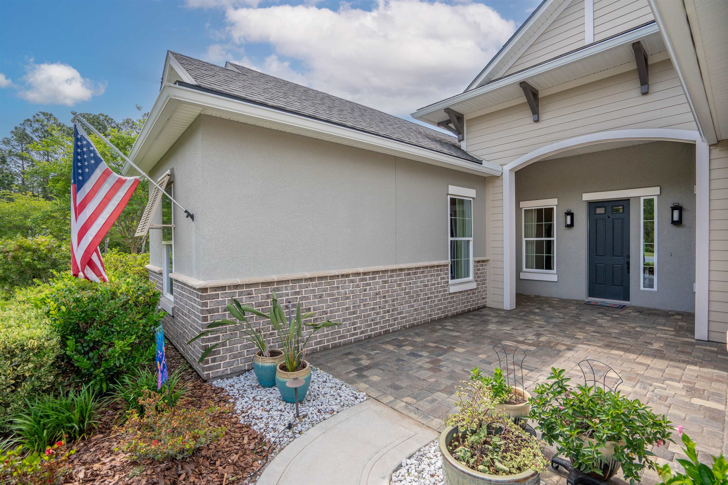 Image 3 of 64 For 41 Broadleaf Ln