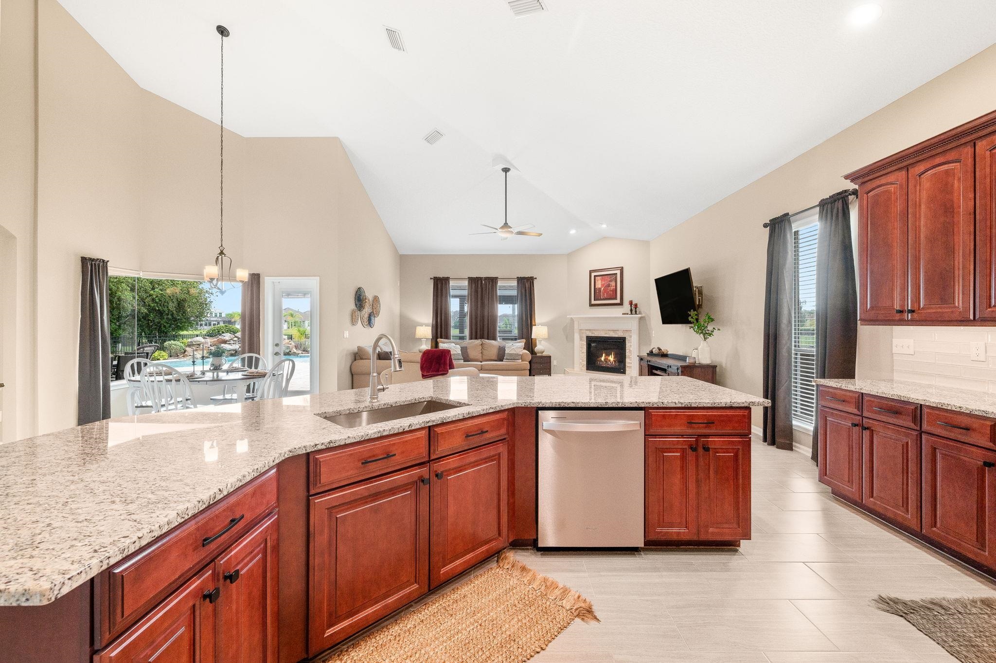 Image 18 of 100 For 1861 Cappero Dr S