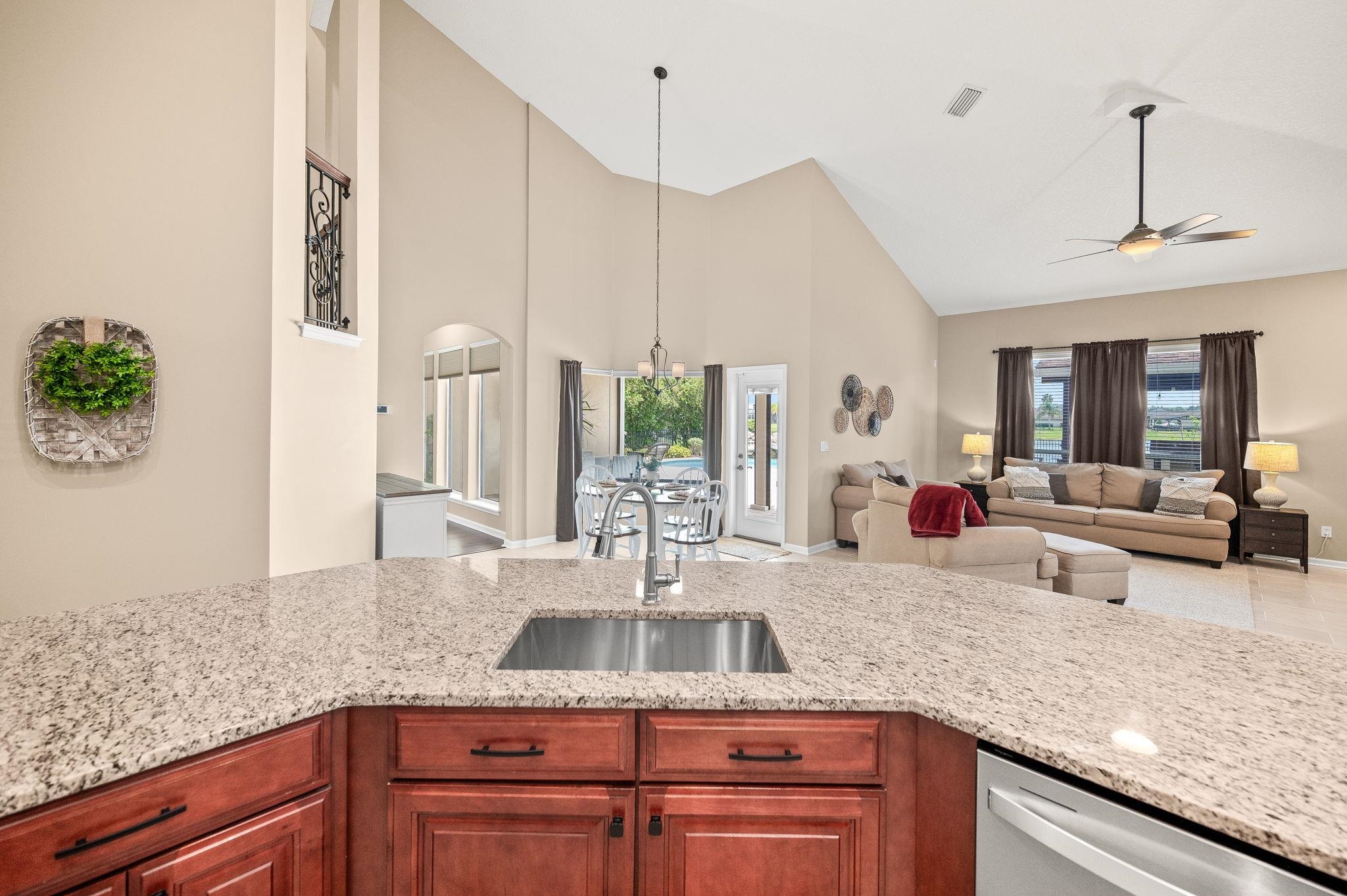 Image 21 of 100 For 1861 Cappero Dr S