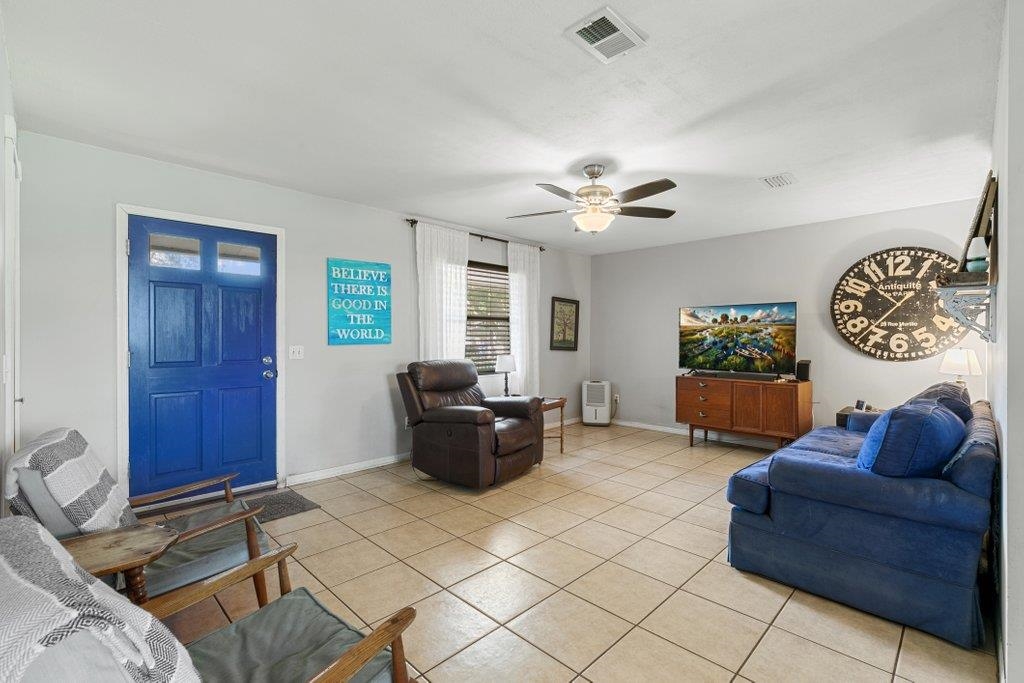 Image 10 of 37 For 3644 Fort Peyton Cir