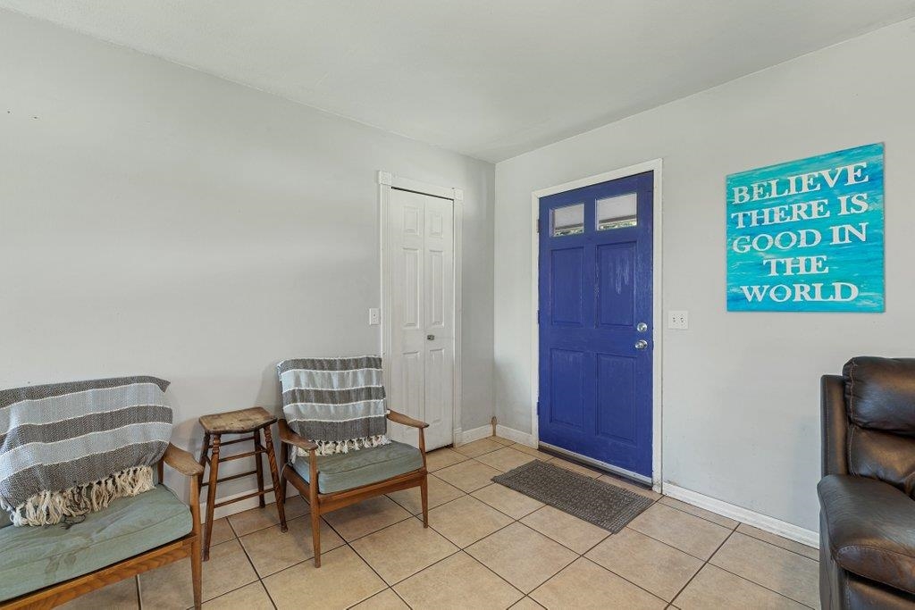 Image 9 of 37 For 3644 Fort Peyton Cir