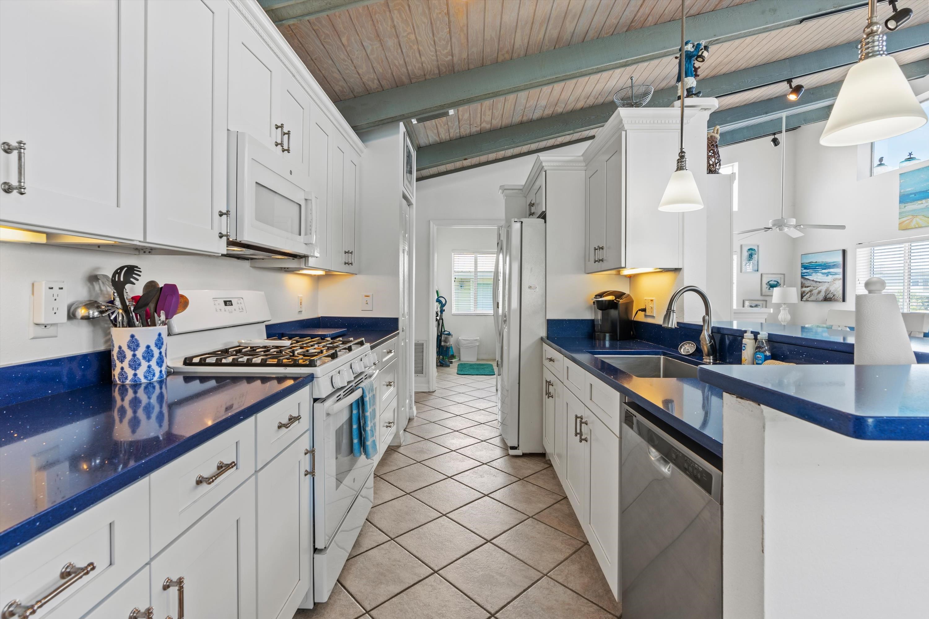 Image 14 of 36 For 5473 Pelican Way