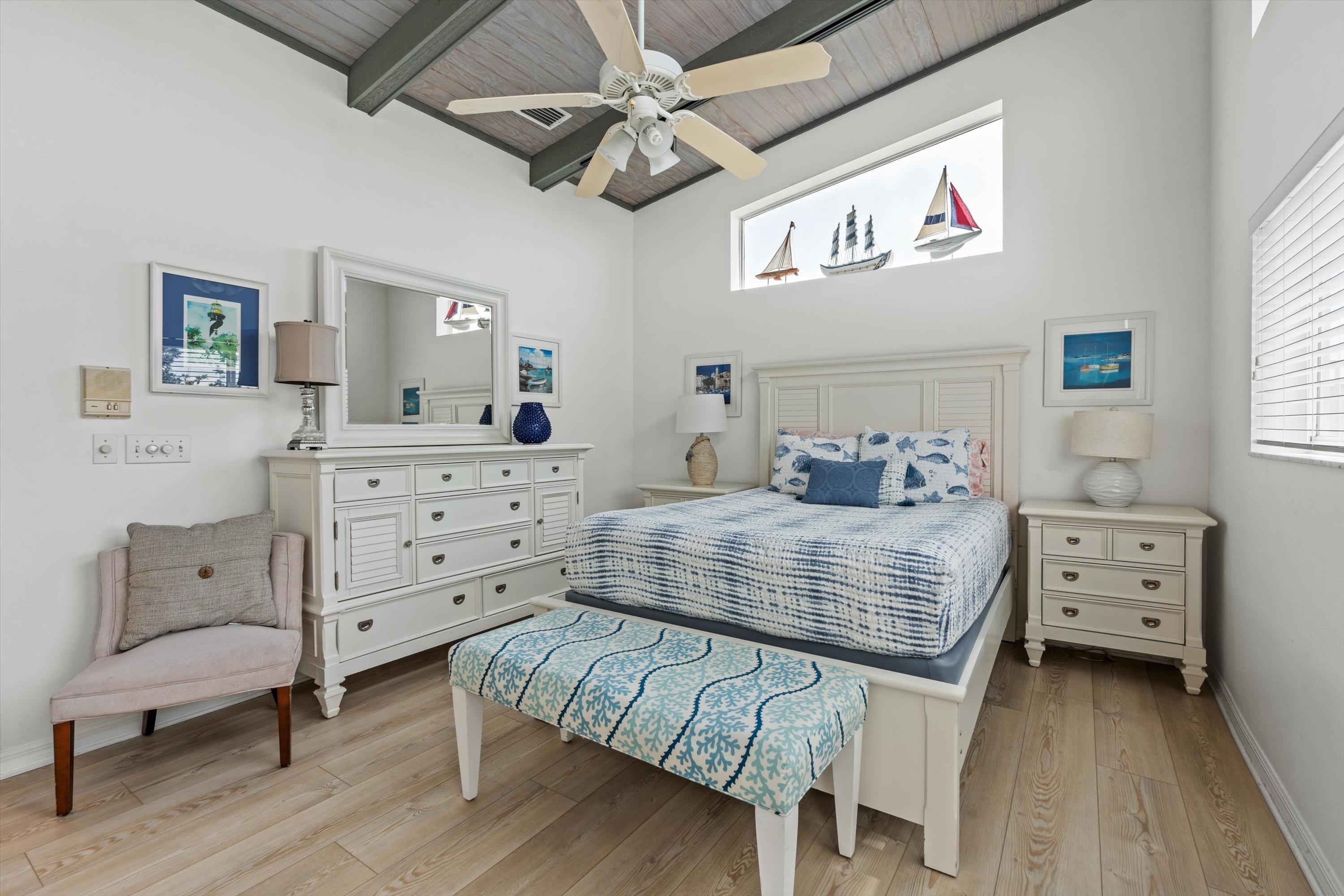 Image 18 of 36 For 5473 Pelican Way