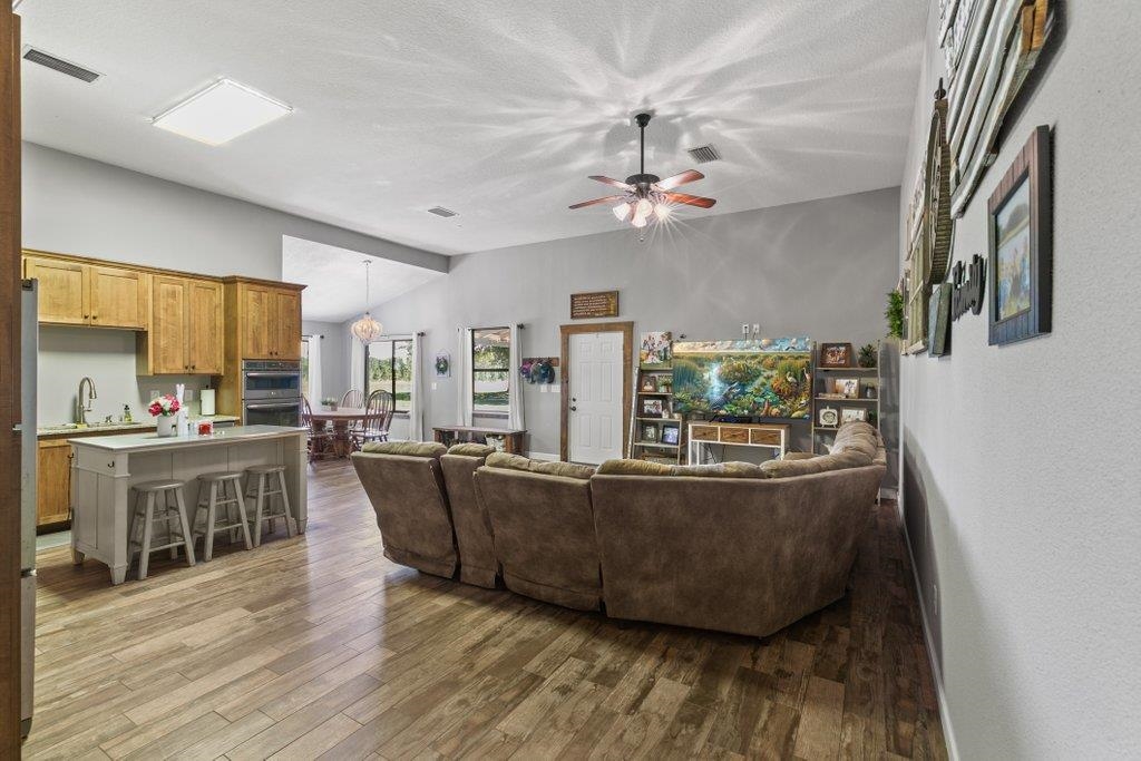 Image 30 of 48 For 641 State Rd 100 E Unit B