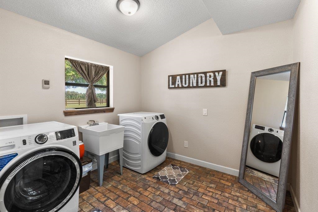 Image 38 of 48 For 641 State Rd 100 E Unit B