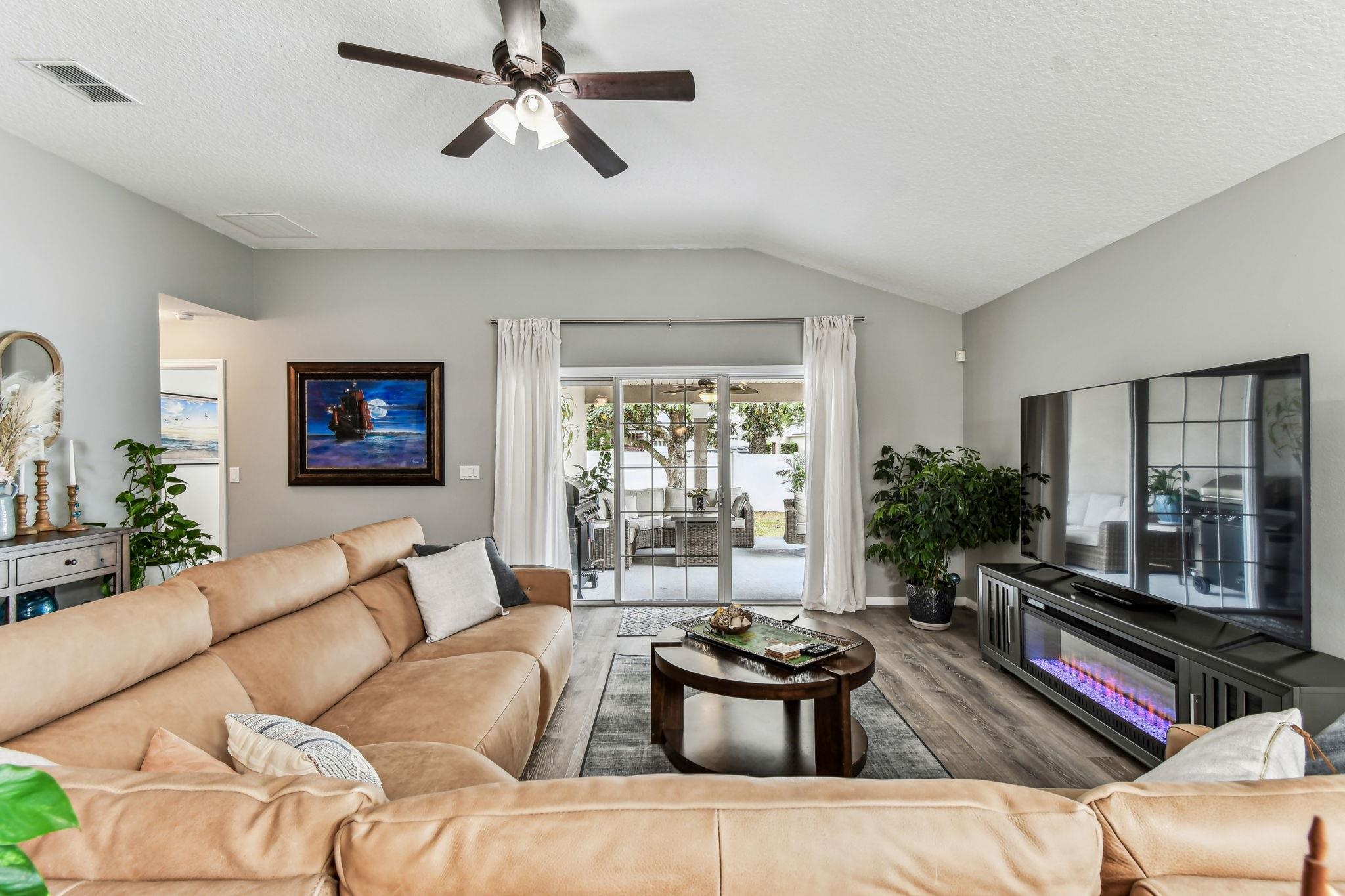 Image 15 of 55 For 129 Pine Arbor Cir