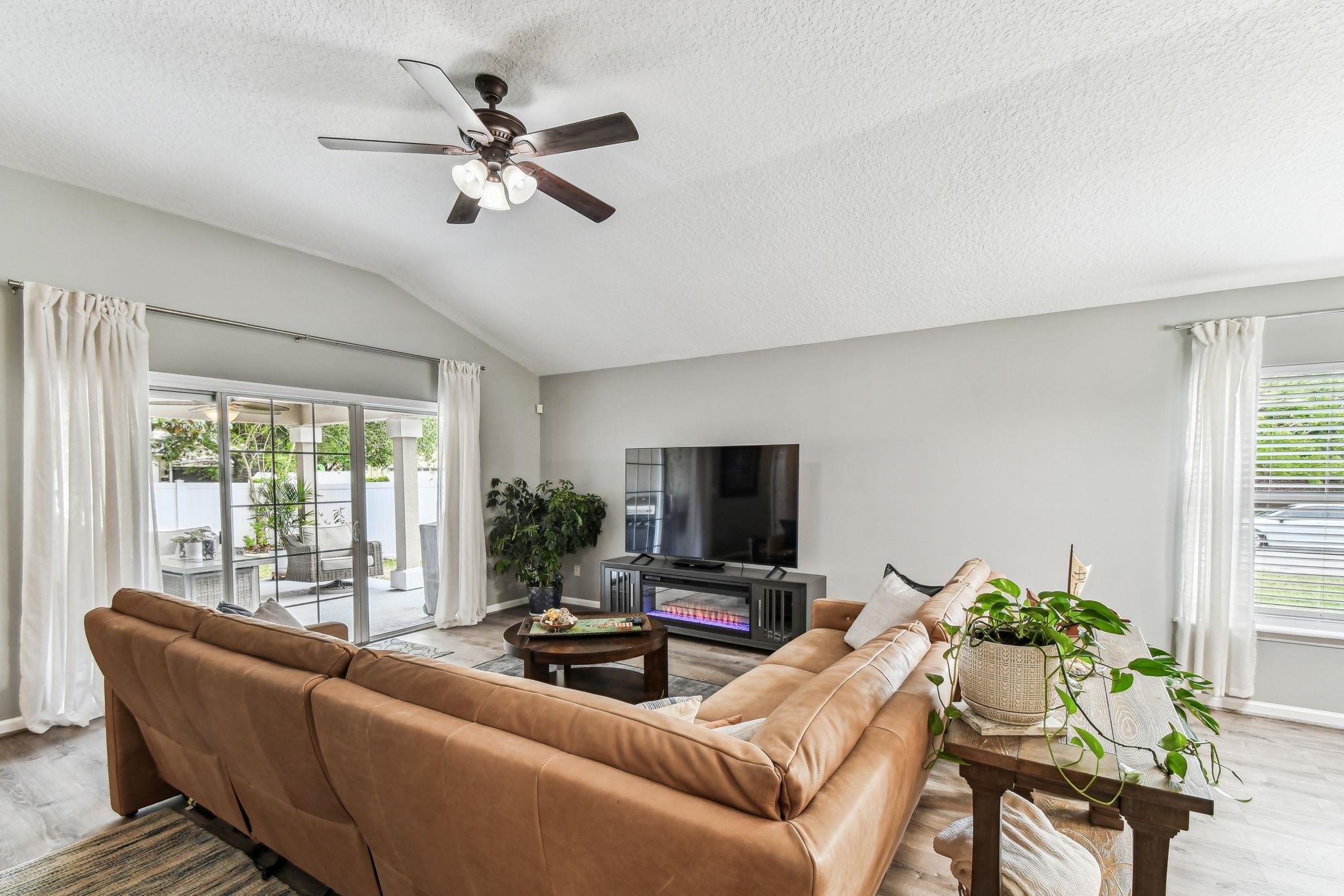 Image 16 of 55 For 129 Pine Arbor Cir