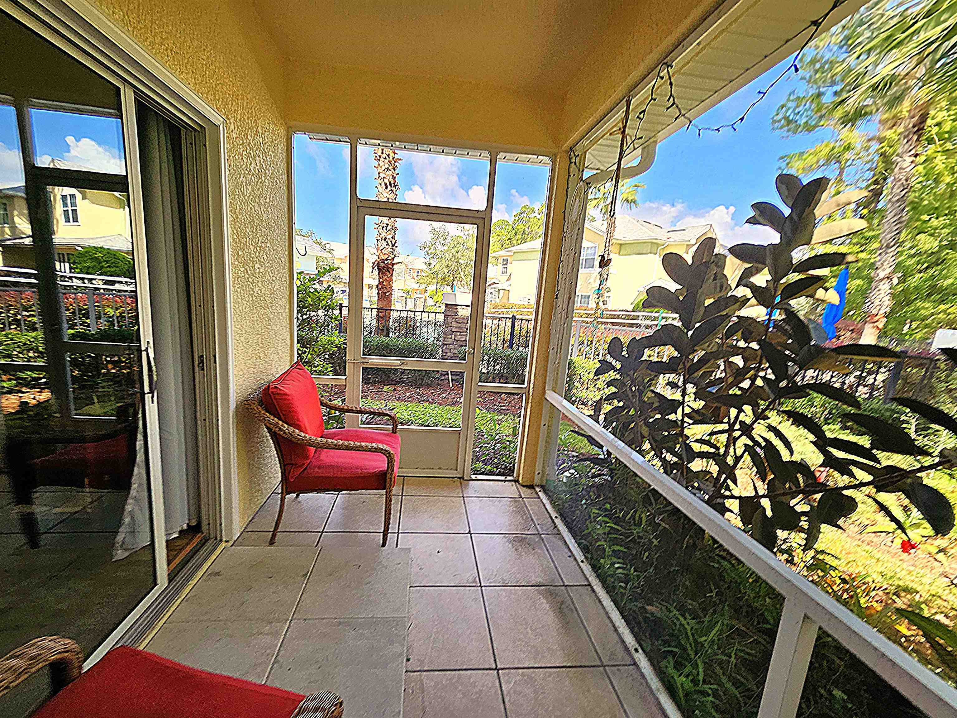 Image 10 of 19 For 130 Bayberry Cir  1501