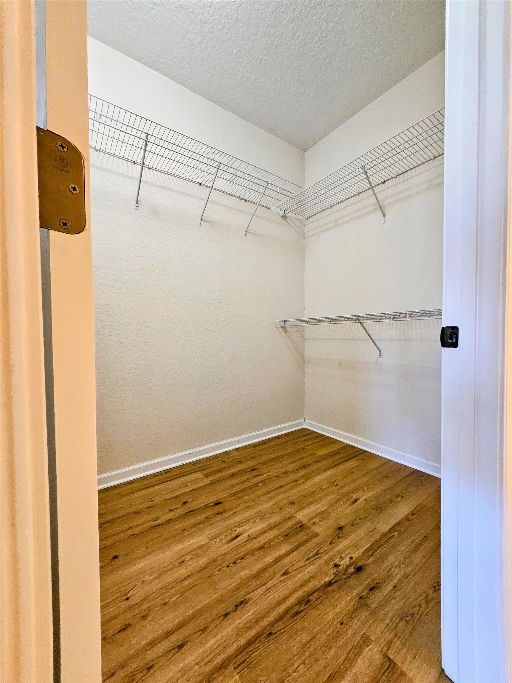 Image 14 of 19 For 130 Bayberry Cir  1501