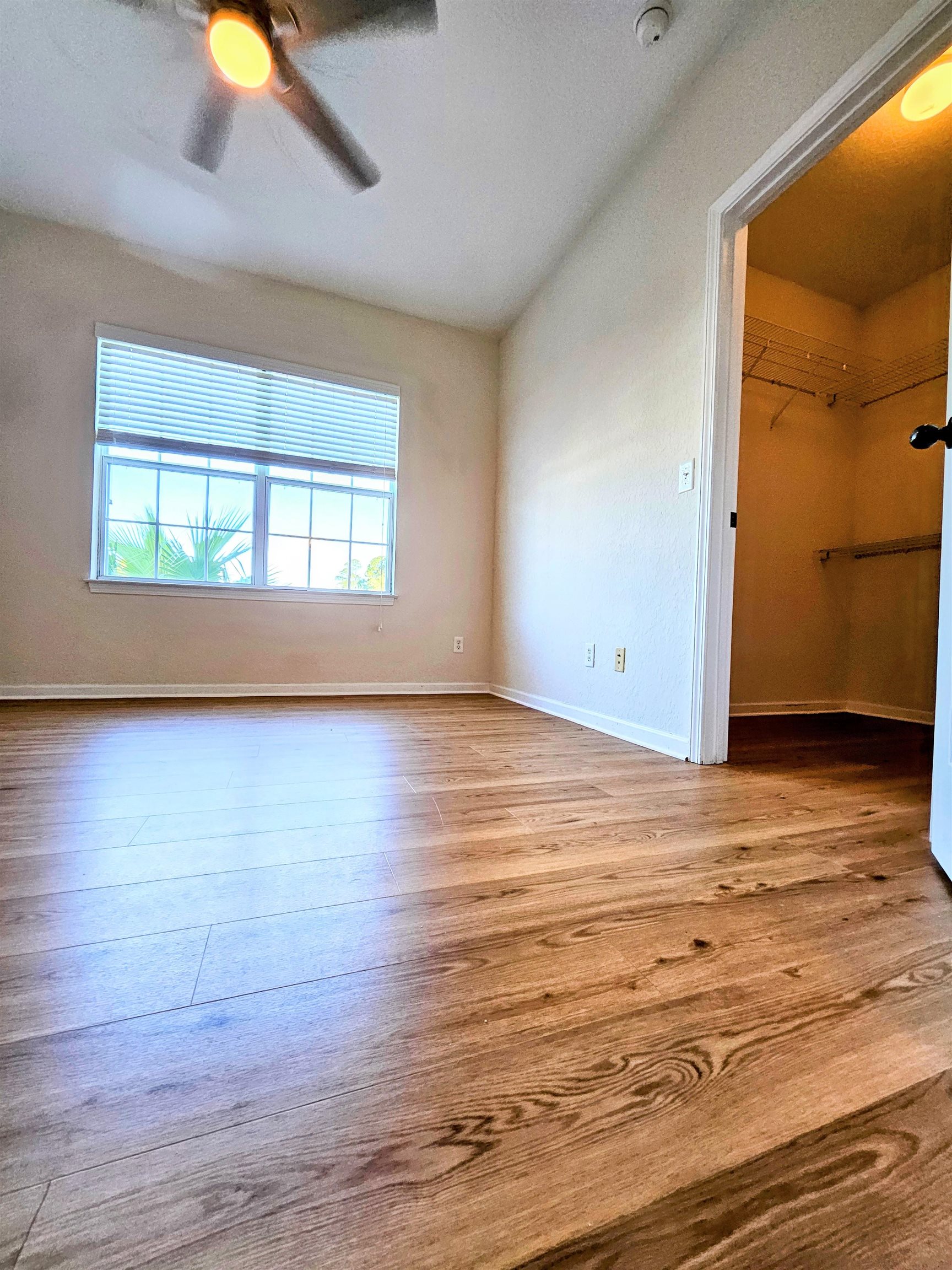 Image 18 of 19 For 130 Bayberry Cir  1501