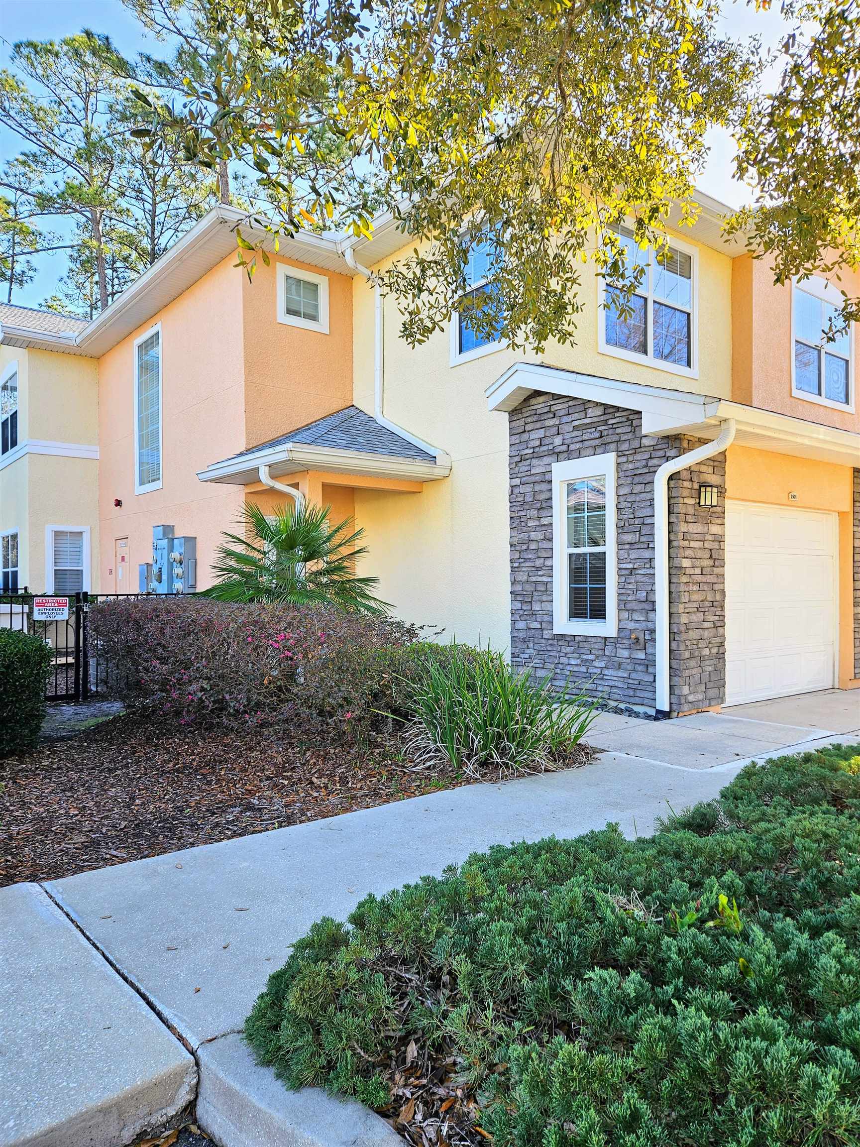 Image 2 of 19 For 130 Bayberry Cir  1501