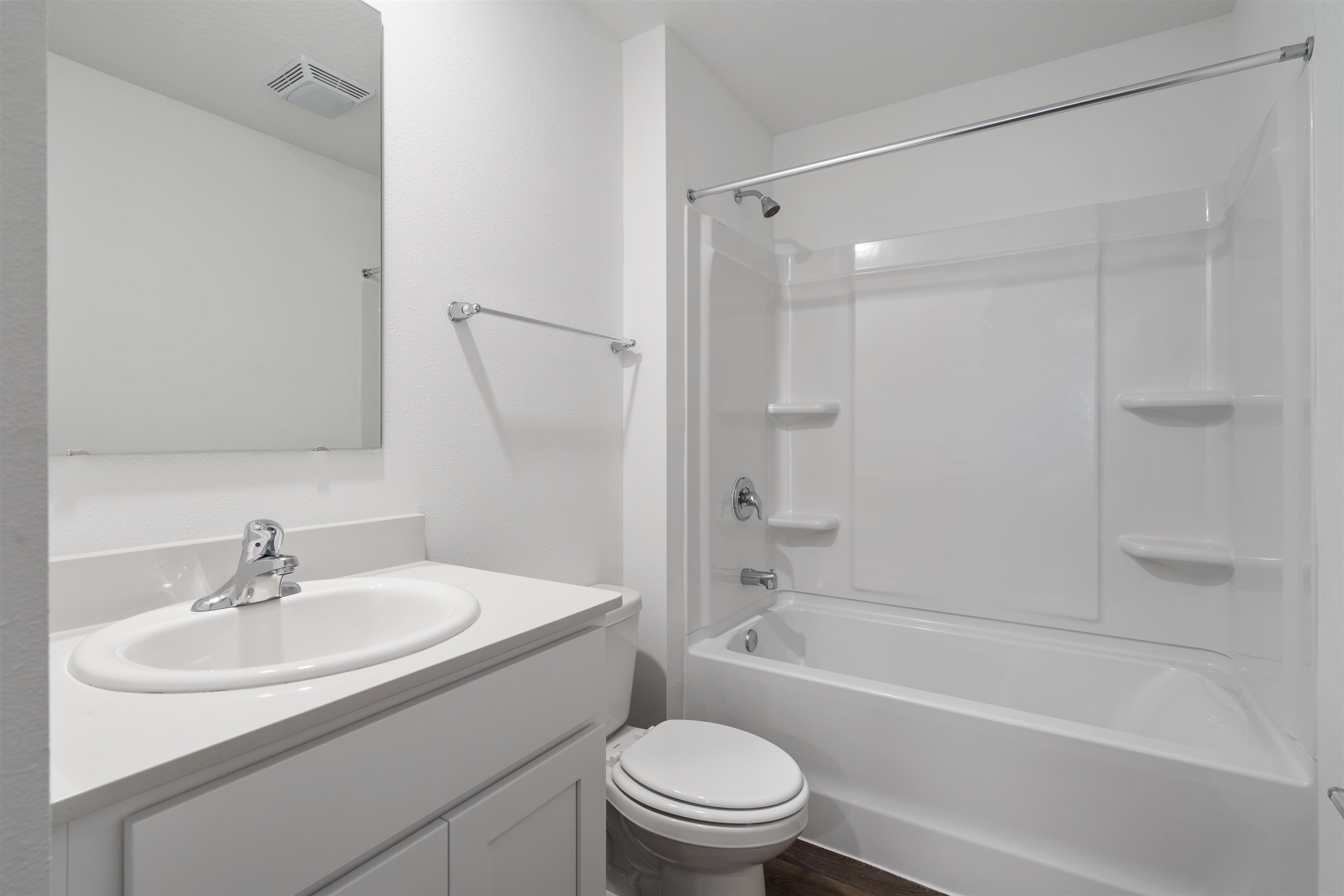 Image 15 of 40 For 861 Orellana Road