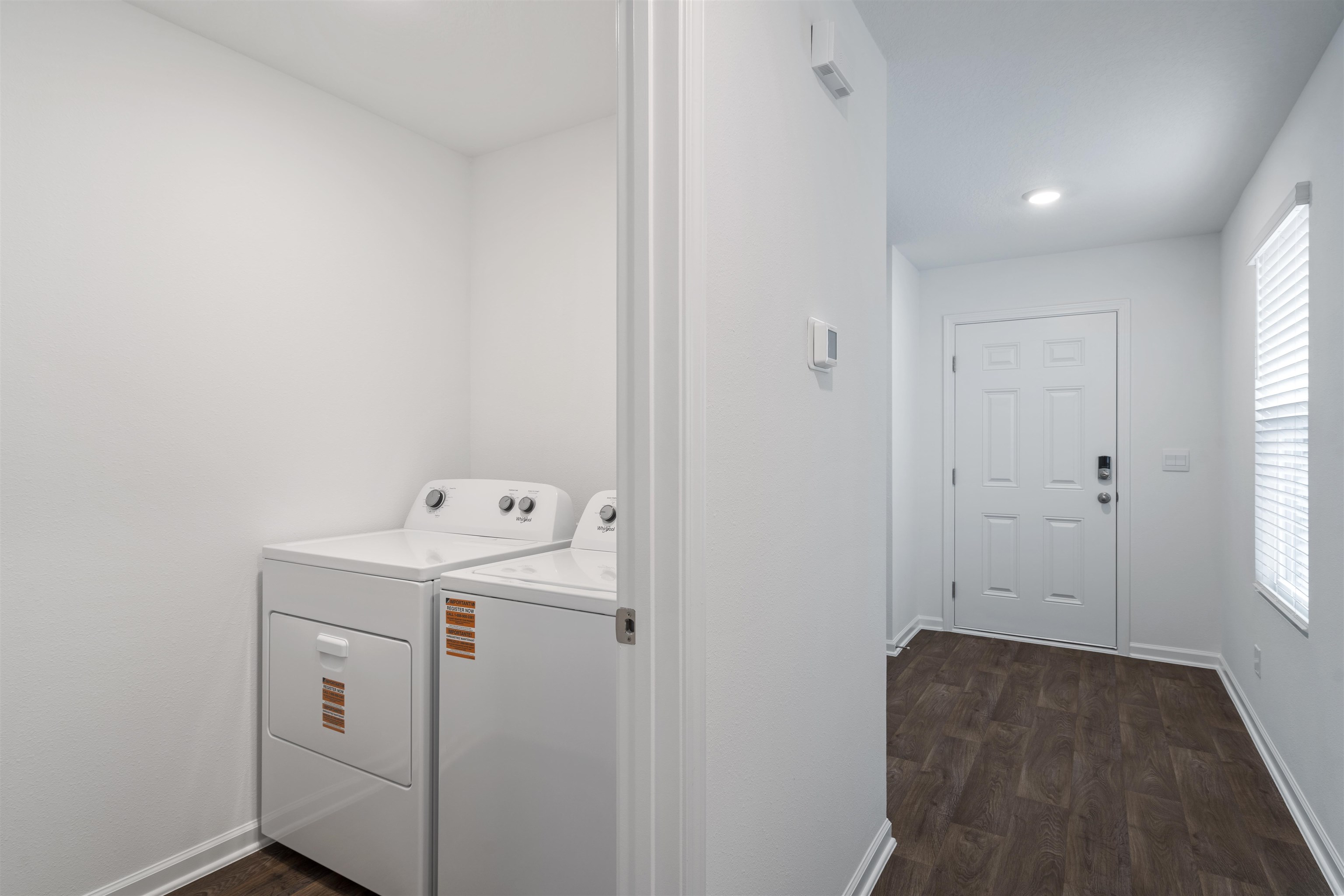 Image 20 of 40 For 861 Orellana Road