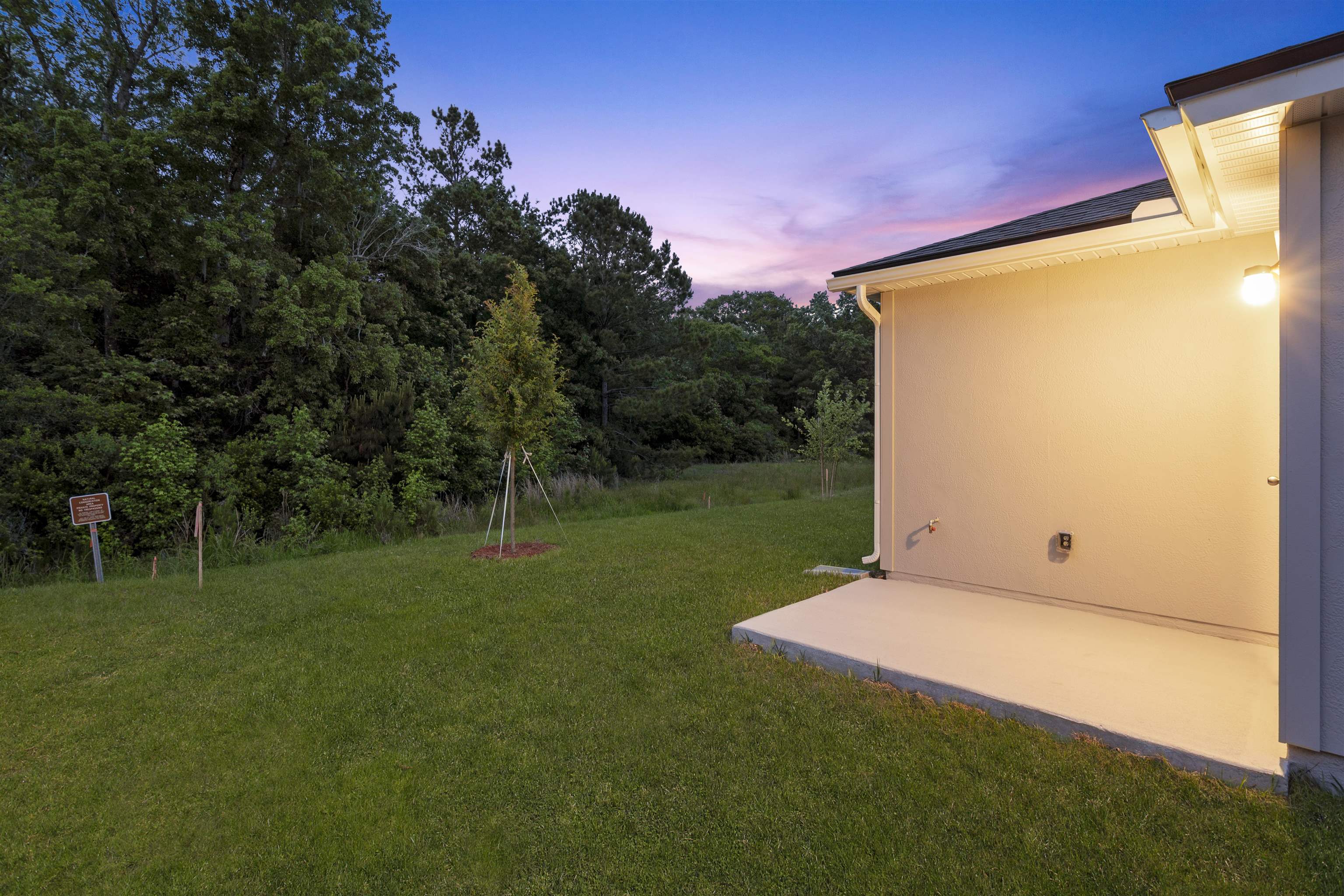 Image 25 of 40 For 861 Orellana Road