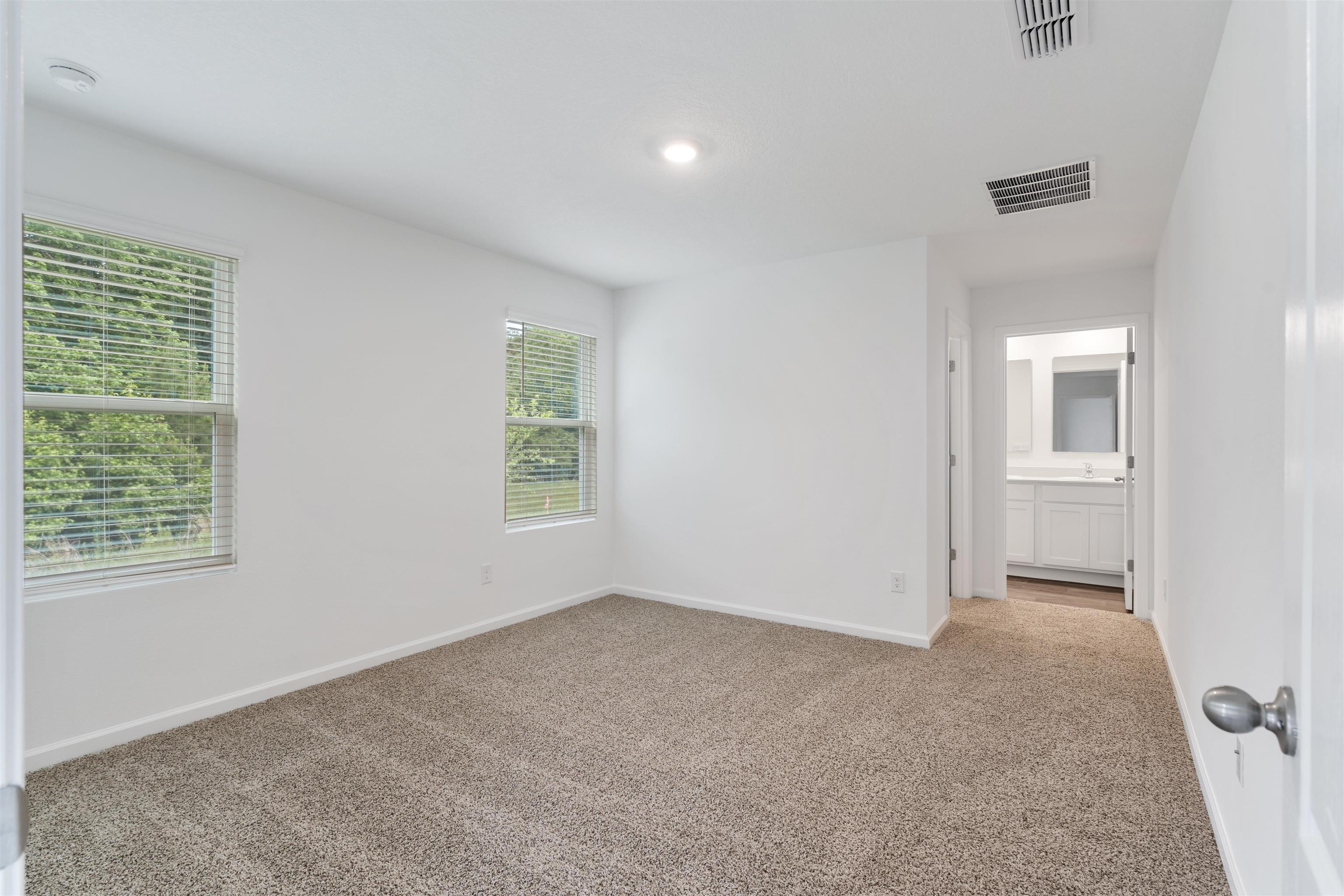 Image 9 of 40 For 861 Orellana Road
