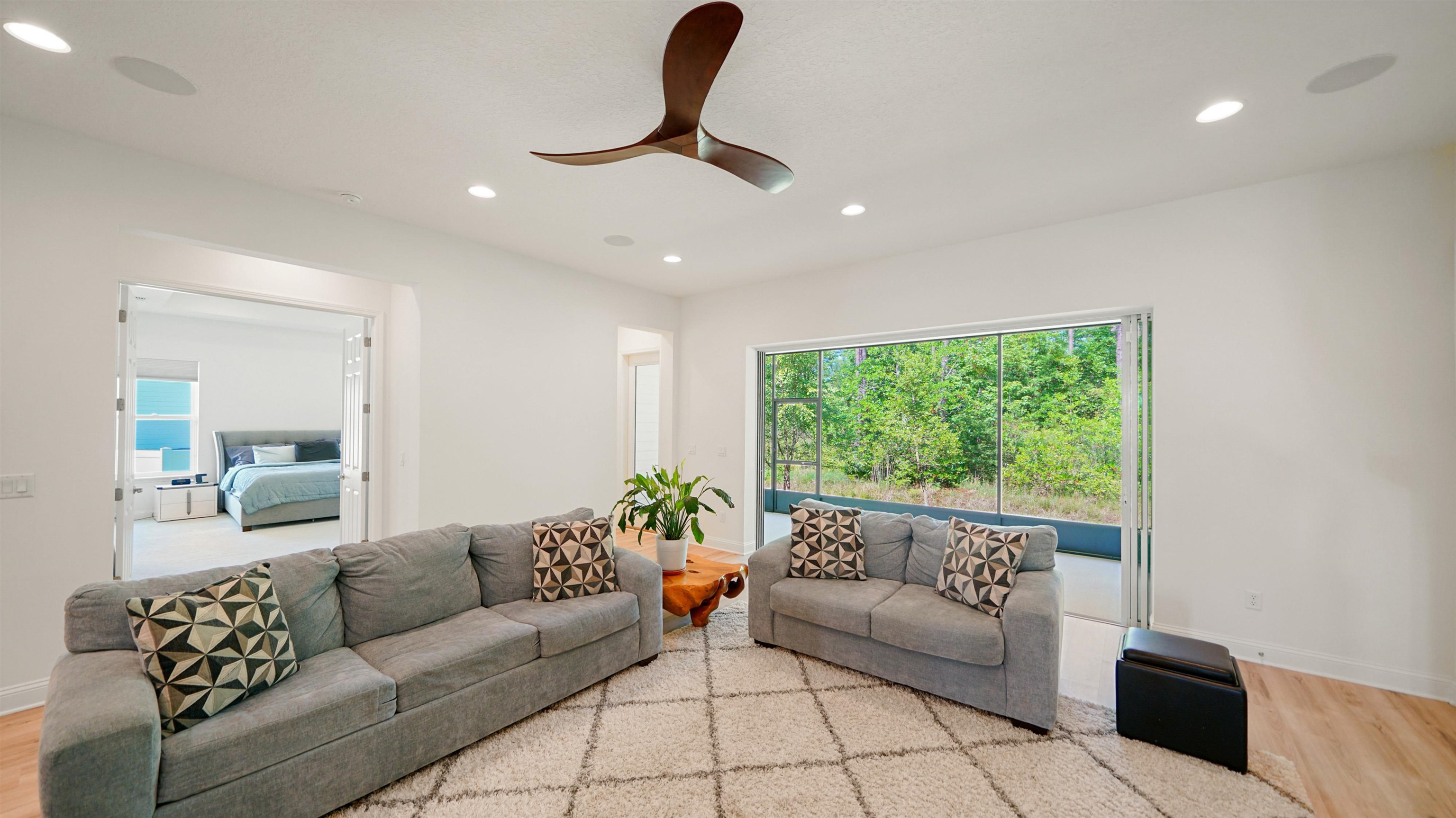 Image 17 of 98 For 458 Tortola Way