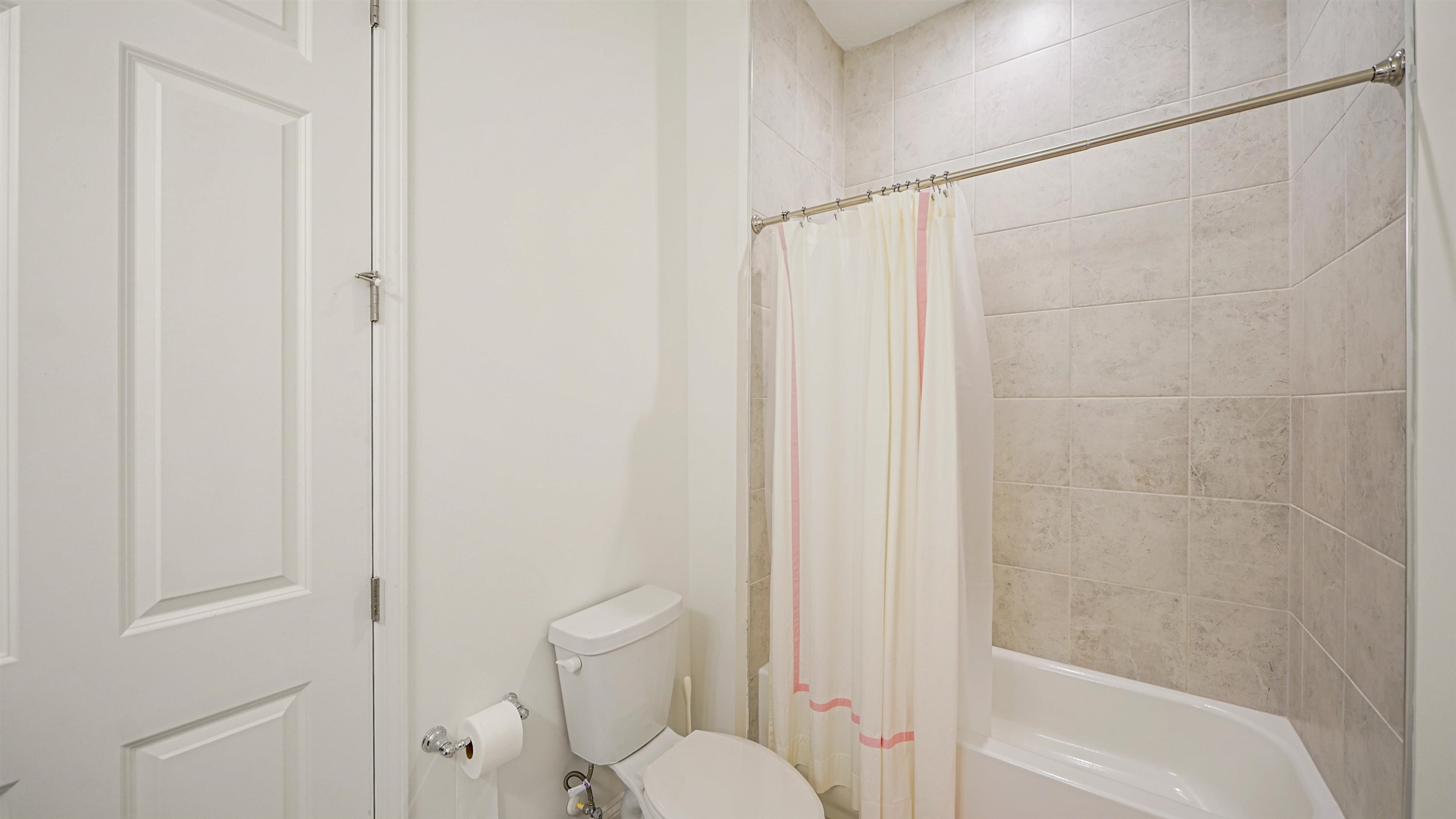 Image 46 of 98 For 458 Tortola Way