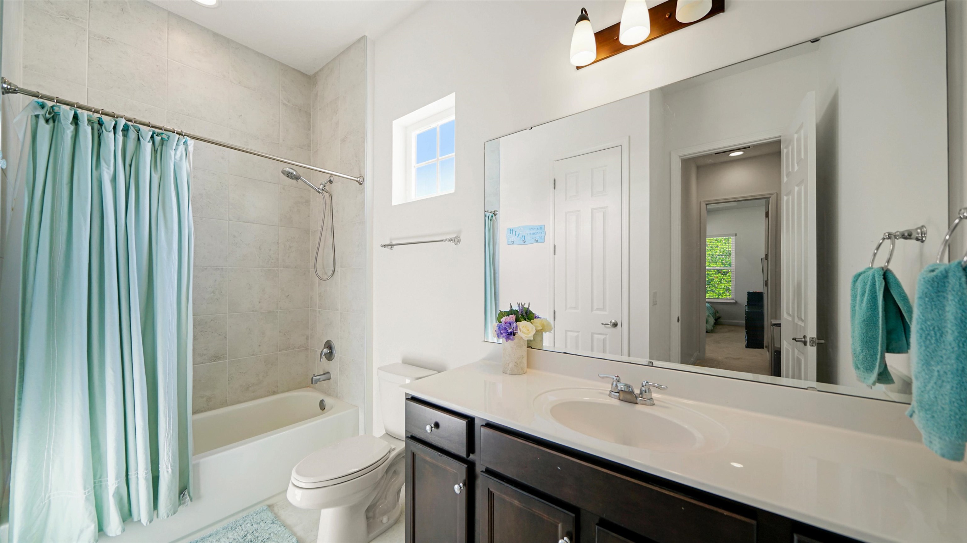 Image 54 of 98 For 458 Tortola Way