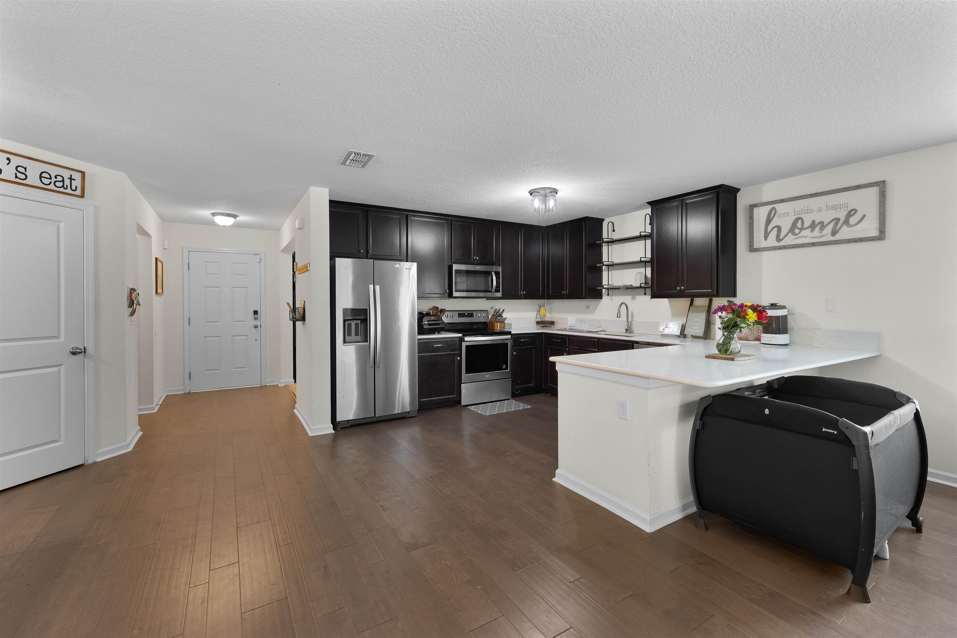 Image 14 of 43 For 121 Sawmill Forest Ct