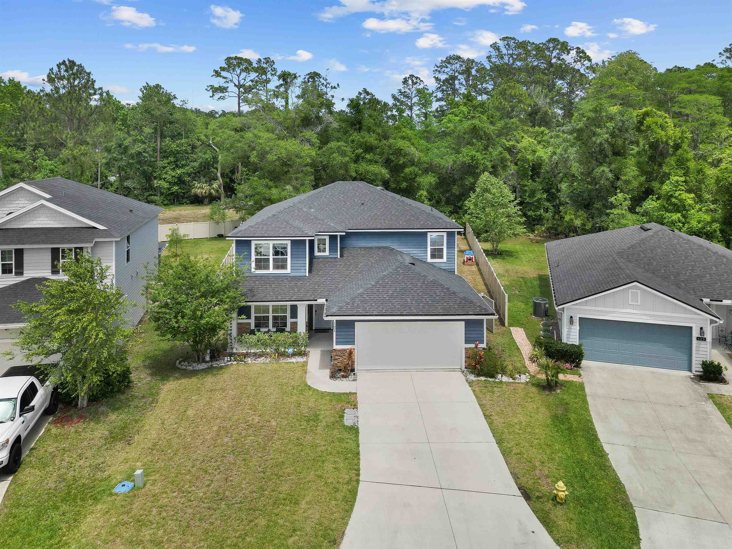 Image 3 of 43 For 121 Sawmill Forest Ct