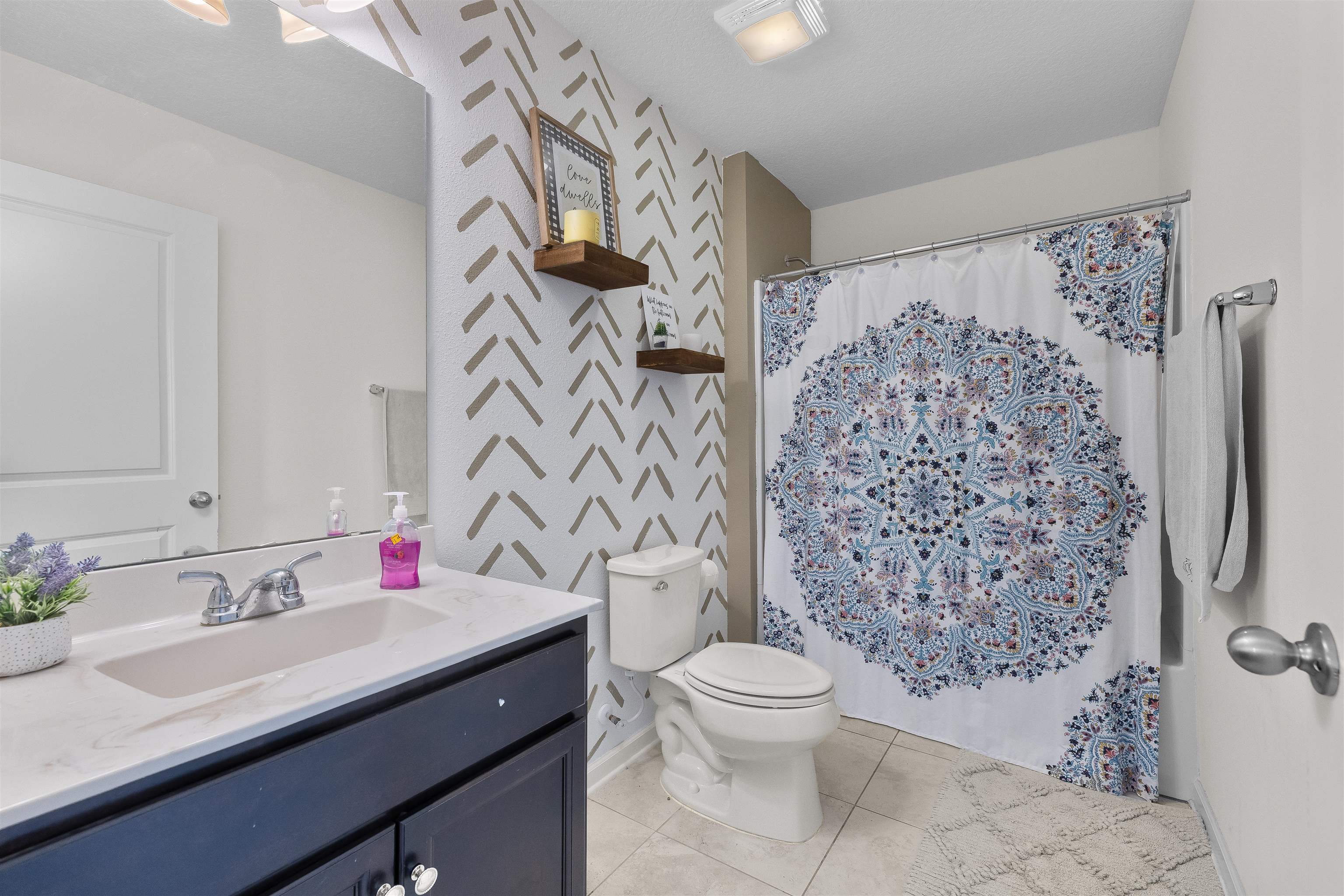 Image 32 of 43 For 121 Sawmill Forest Ct