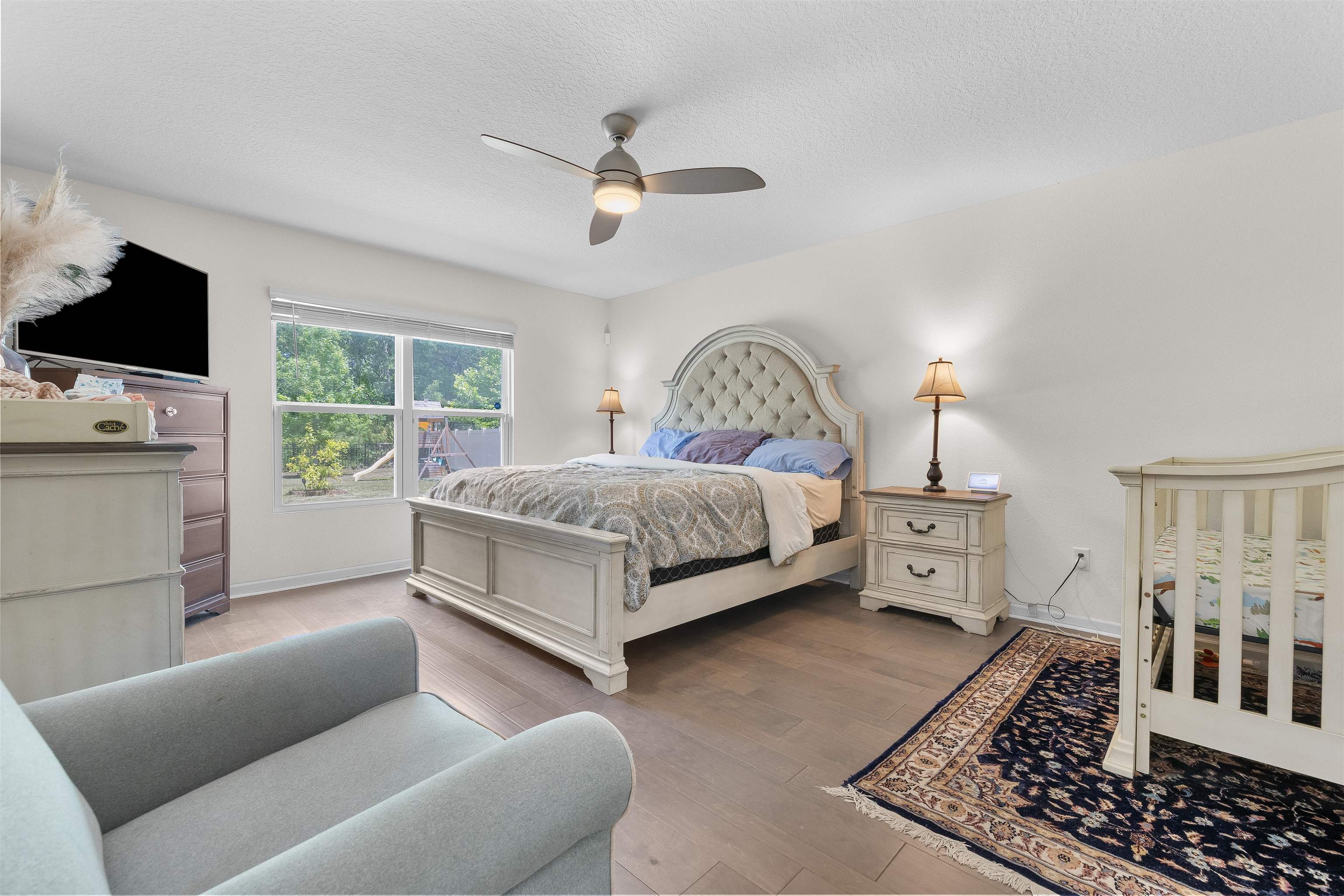 Image 37 of 43 For 121 Sawmill Forest Ct