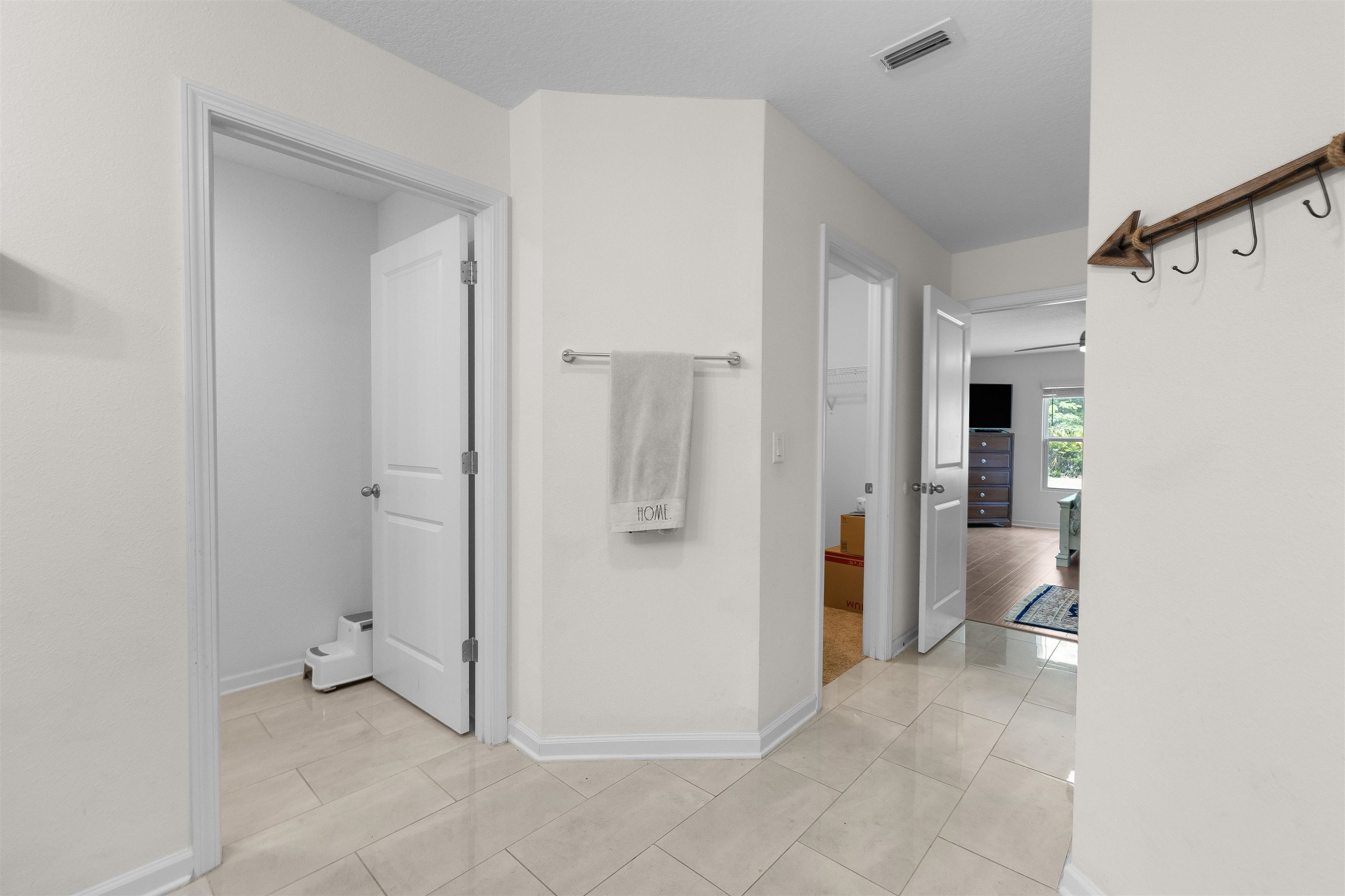 Image 40 of 43 For 121 Sawmill Forest Ct