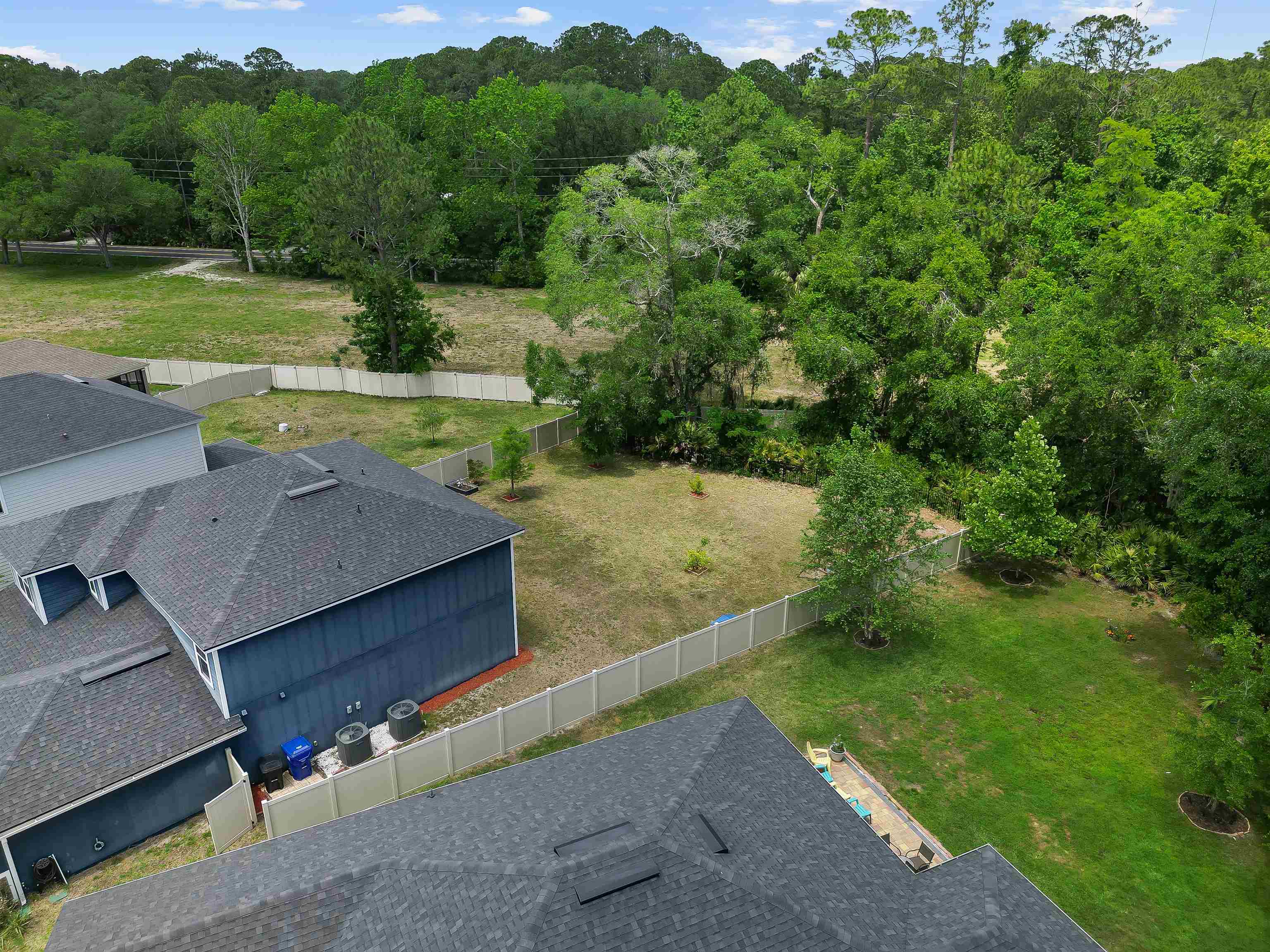 Image 5 of 43 For 121 Sawmill Forest Ct