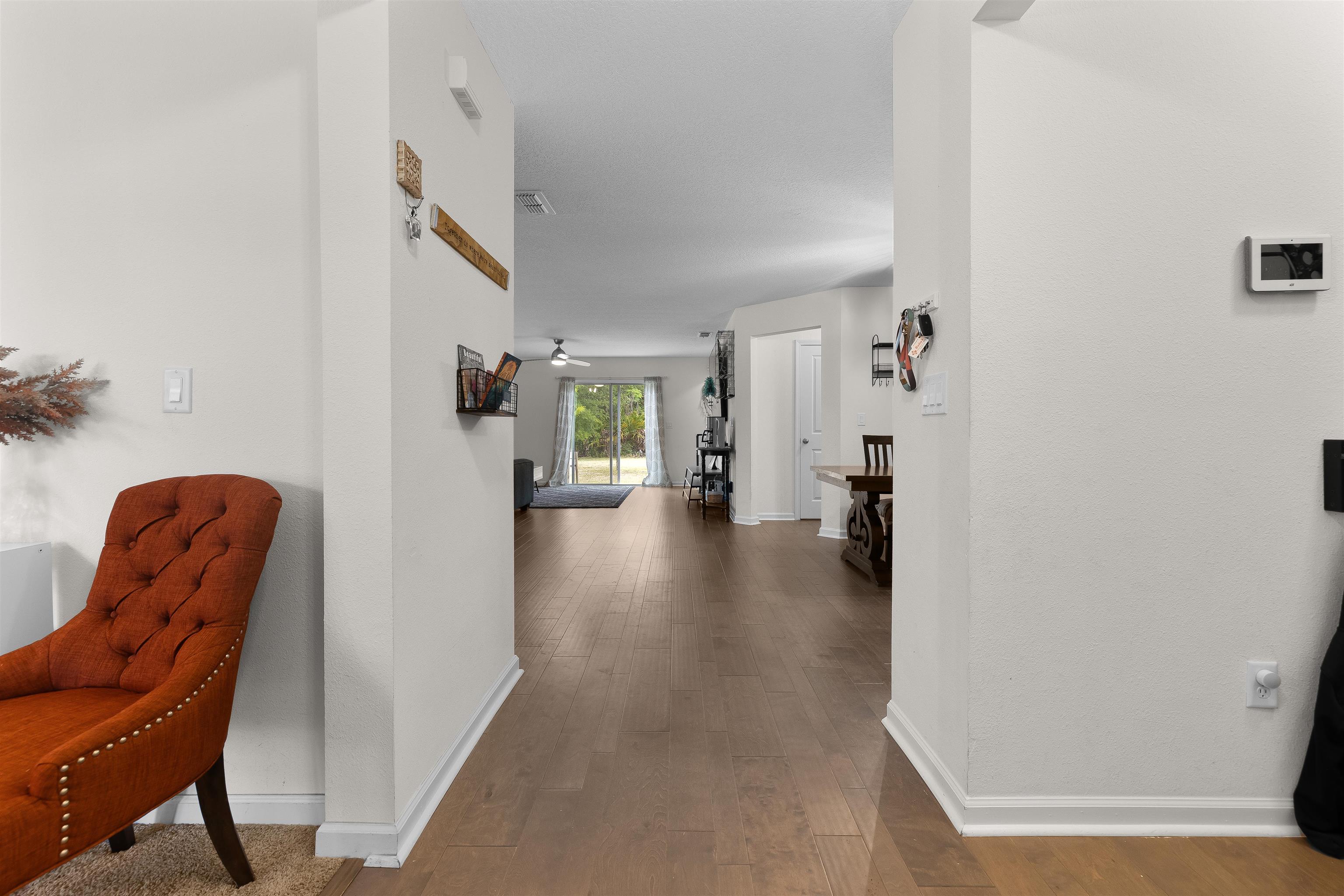 Image 8 of 43 For 121 Sawmill Forest Ct