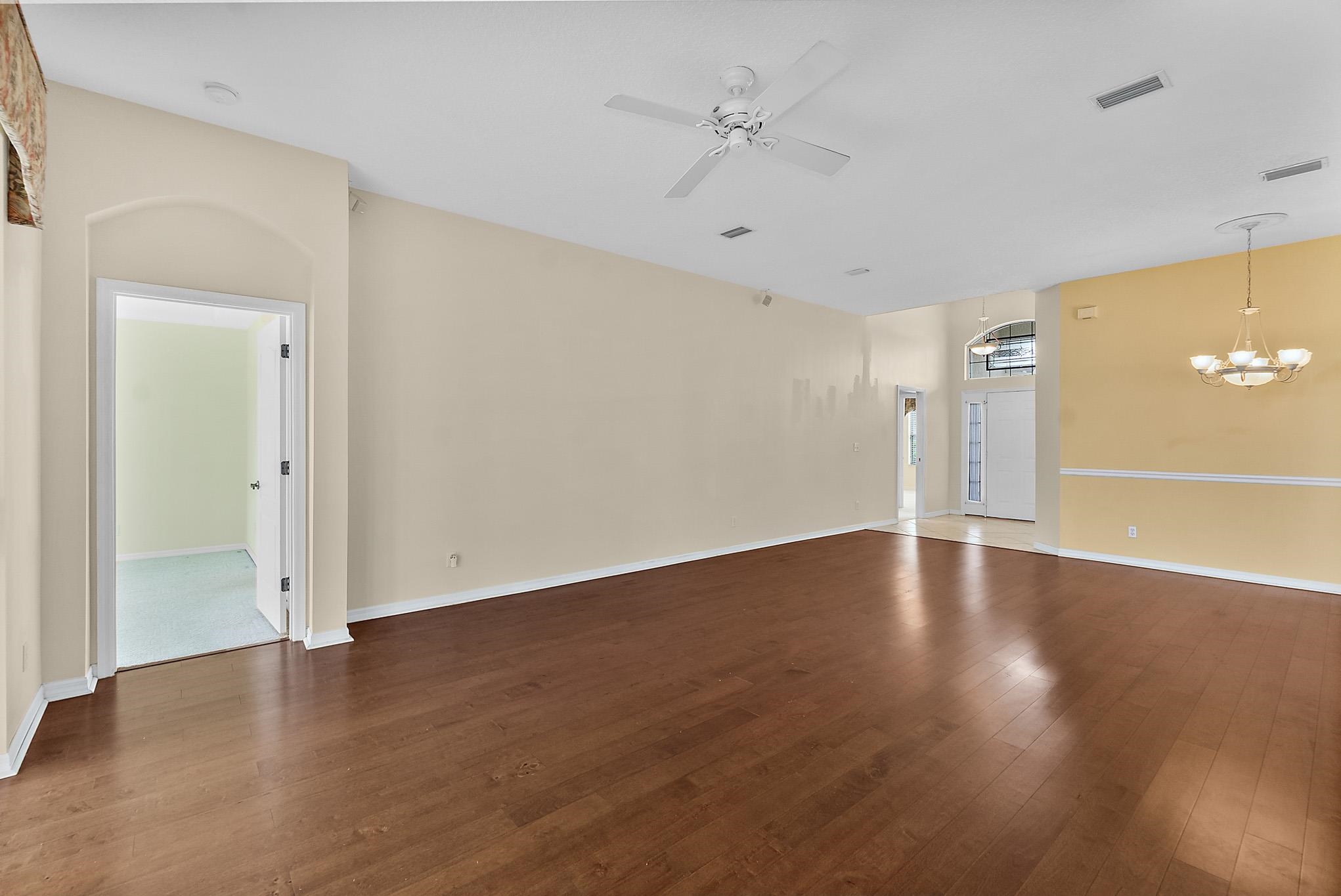 Image 13 of 49 For 644 Casa Fuerta Ln