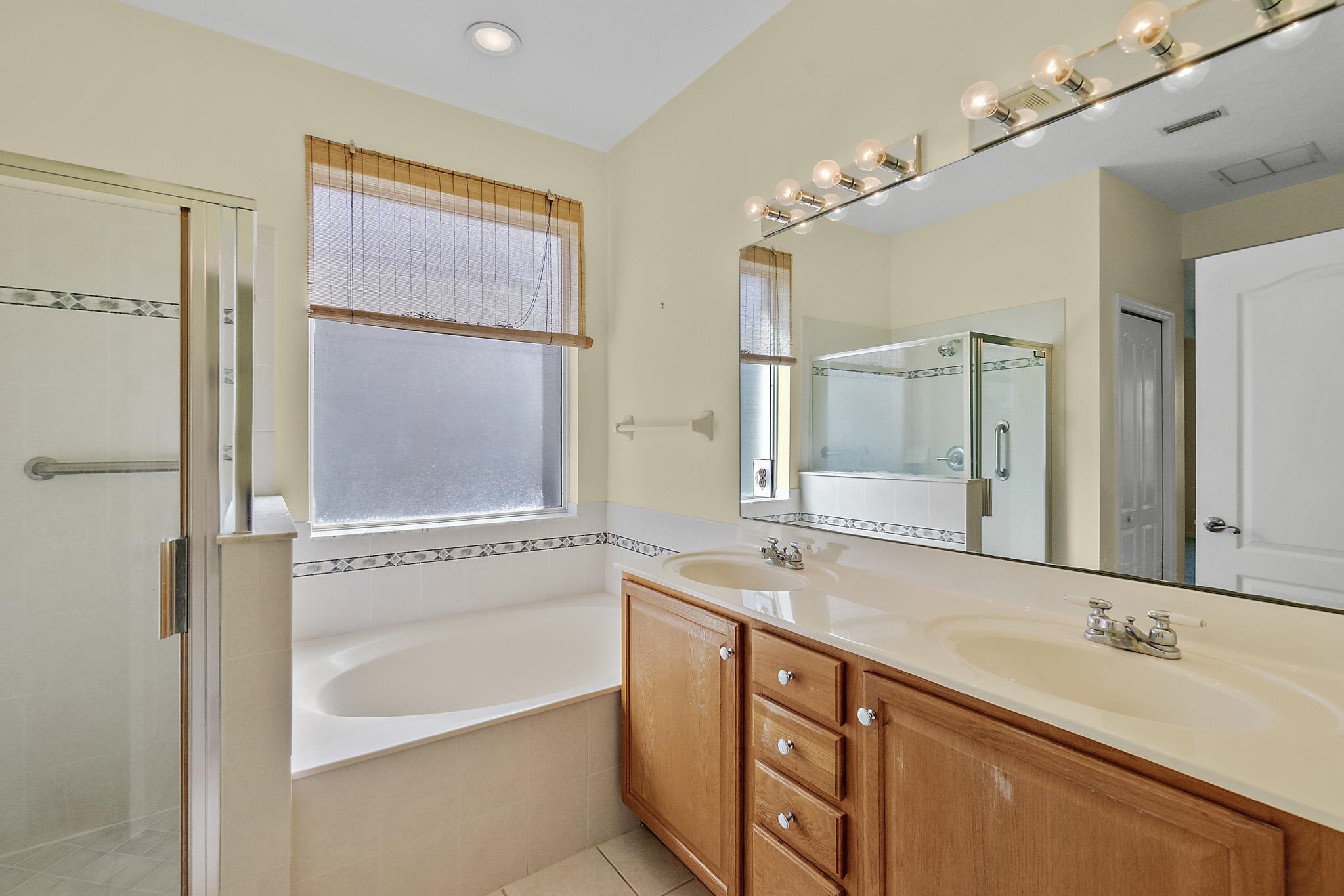 Image 30 of 49 For 644 Casa Fuerta Ln