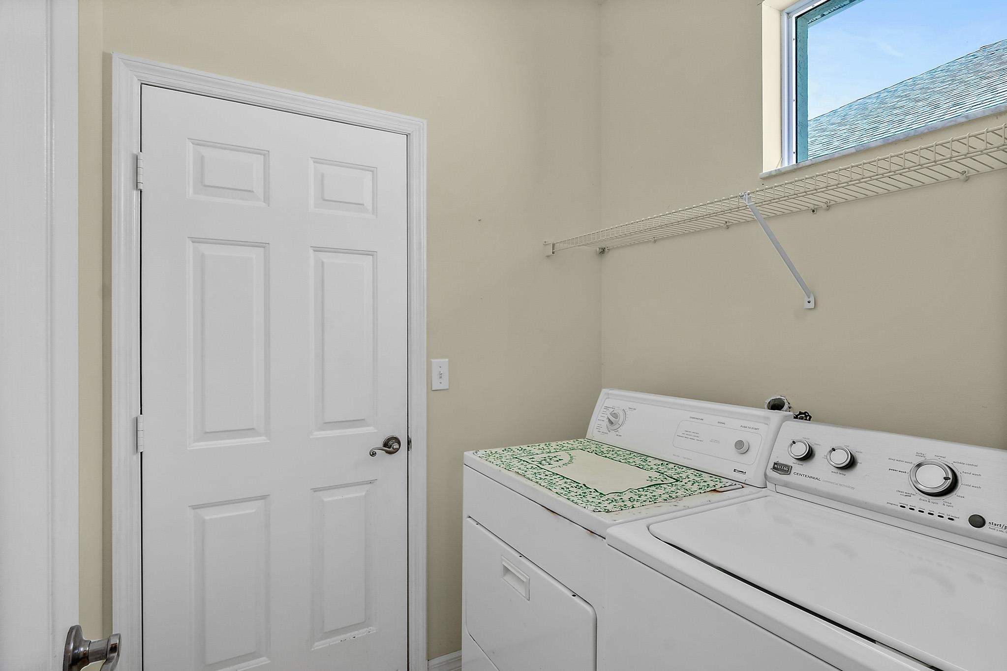 Image 32 of 49 For 644 Casa Fuerta Ln