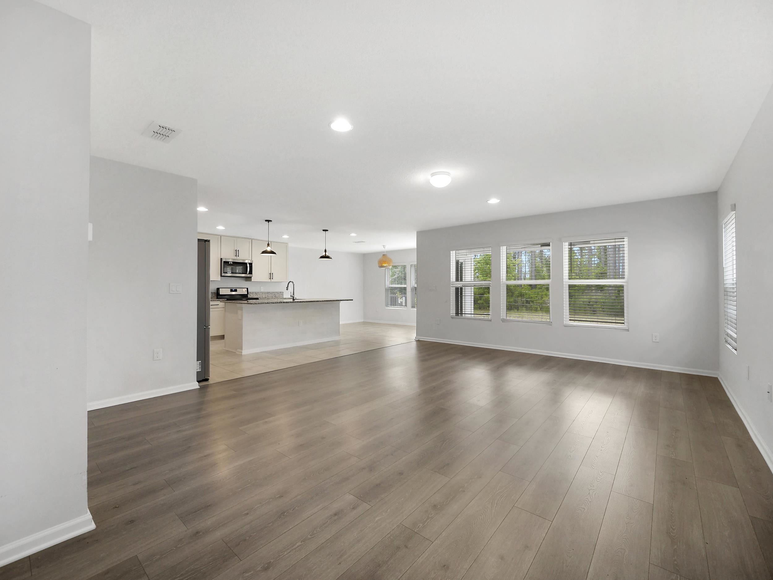 Image 12 of 56 For 597 Meadow Ridge Dr