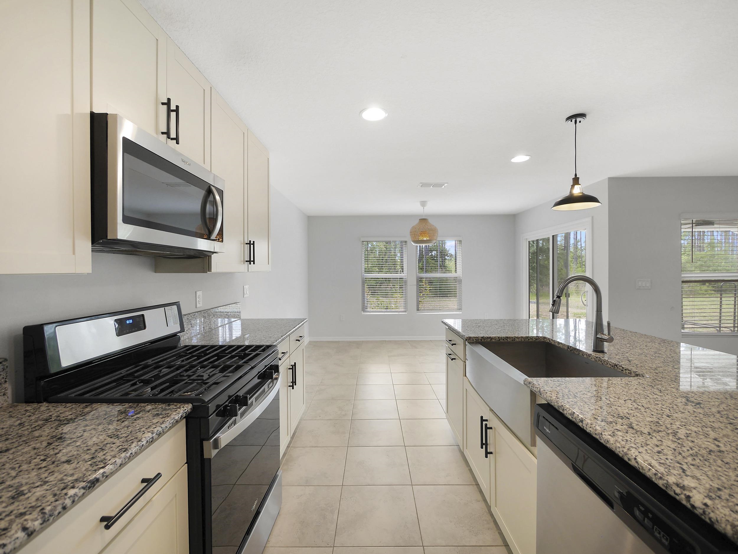 Image 17 of 56 For 597 Meadow Ridge Dr