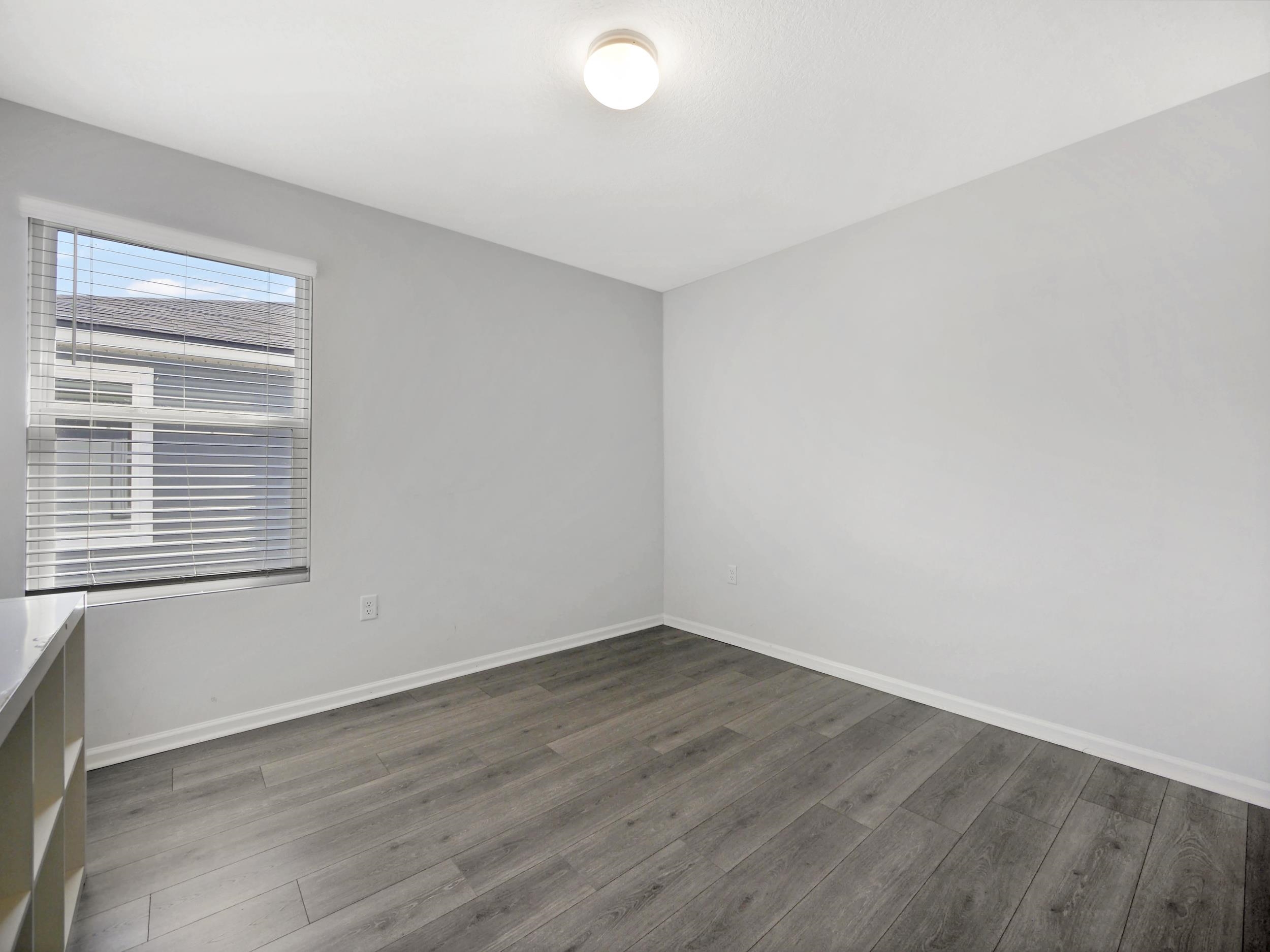 Image 30 of 56 For 597 Meadow Ridge Dr