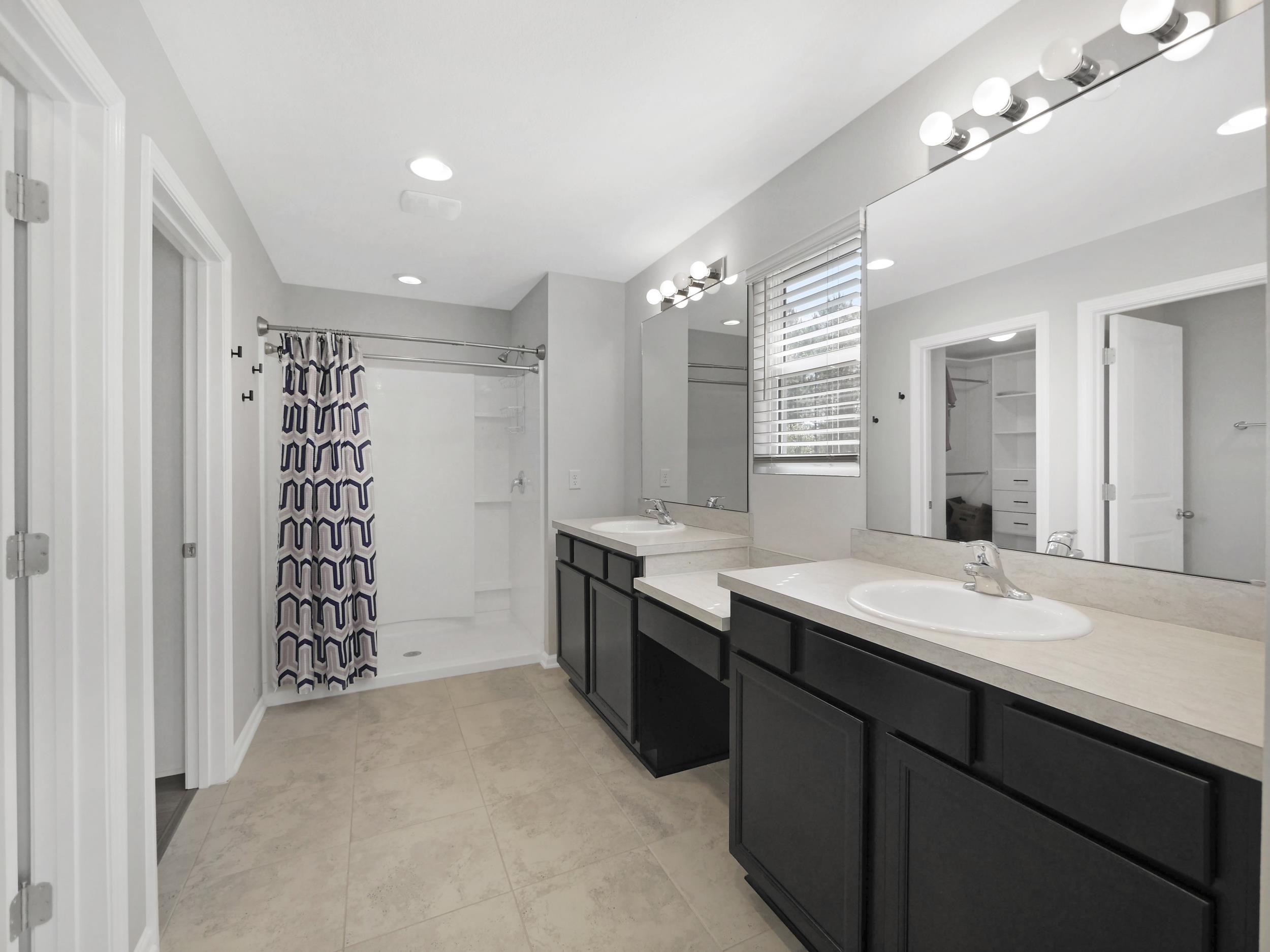 Image 40 of 56 For 597 Meadow Ridge Dr