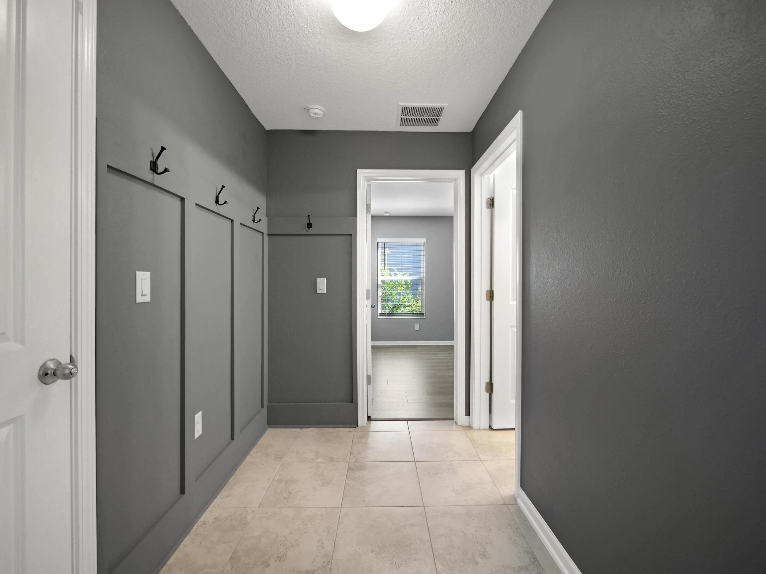 Image 7 of 56 For 597 Meadow Ridge Dr
