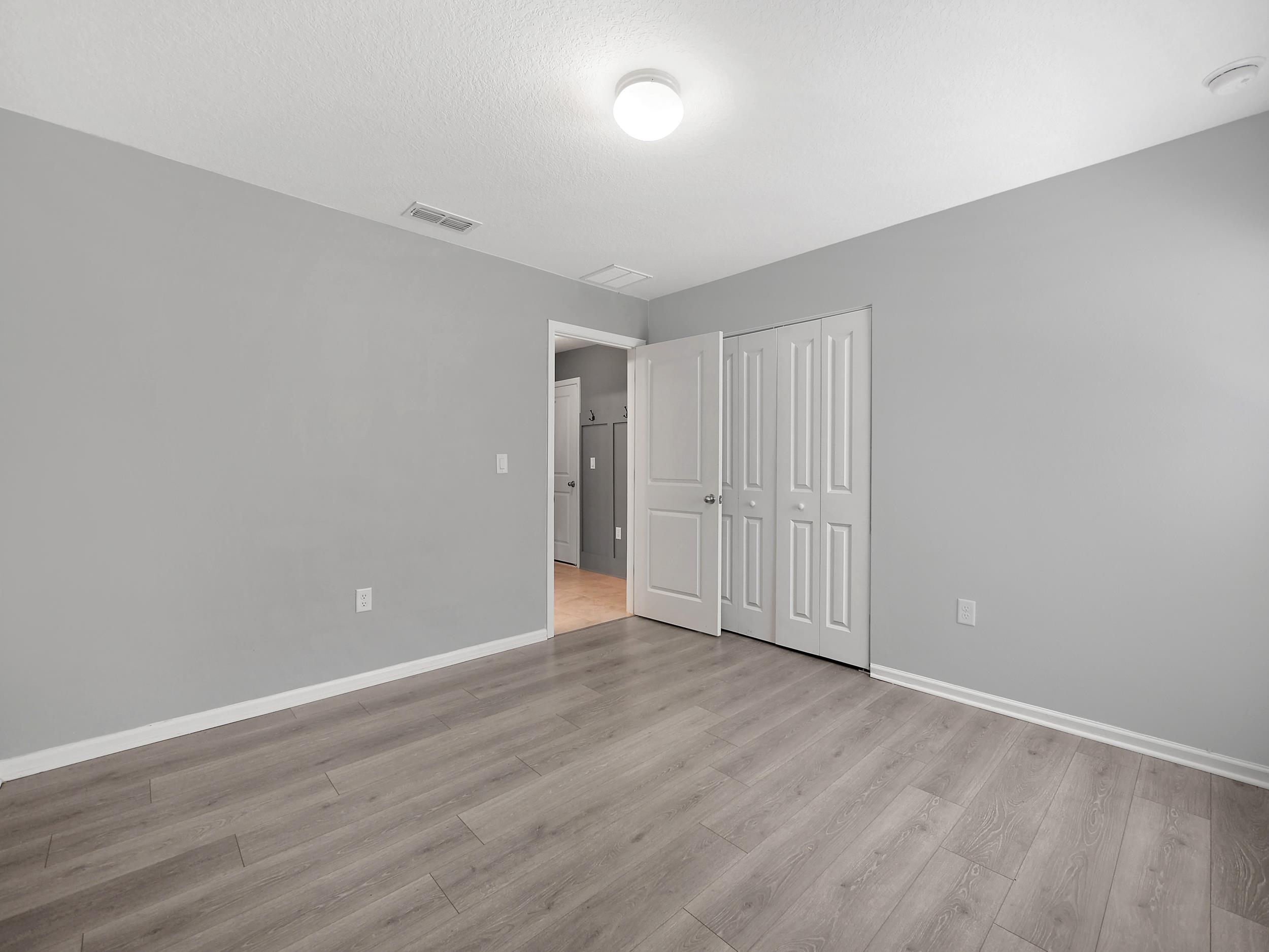 Image 9 of 56 For 597 Meadow Ridge Dr