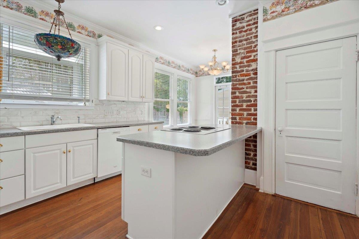 Image 13 of 48 For 223 Rainey Ave