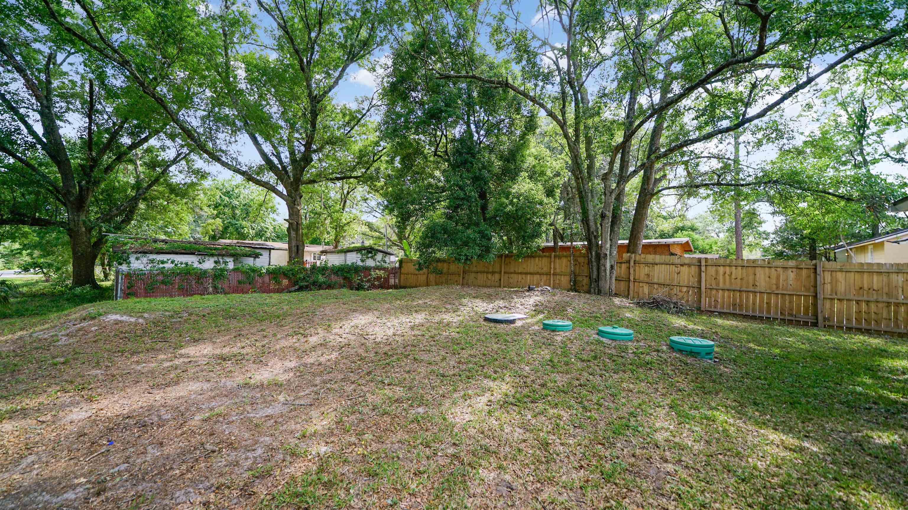 Image 18 of 19 For 8102 Buttercup St