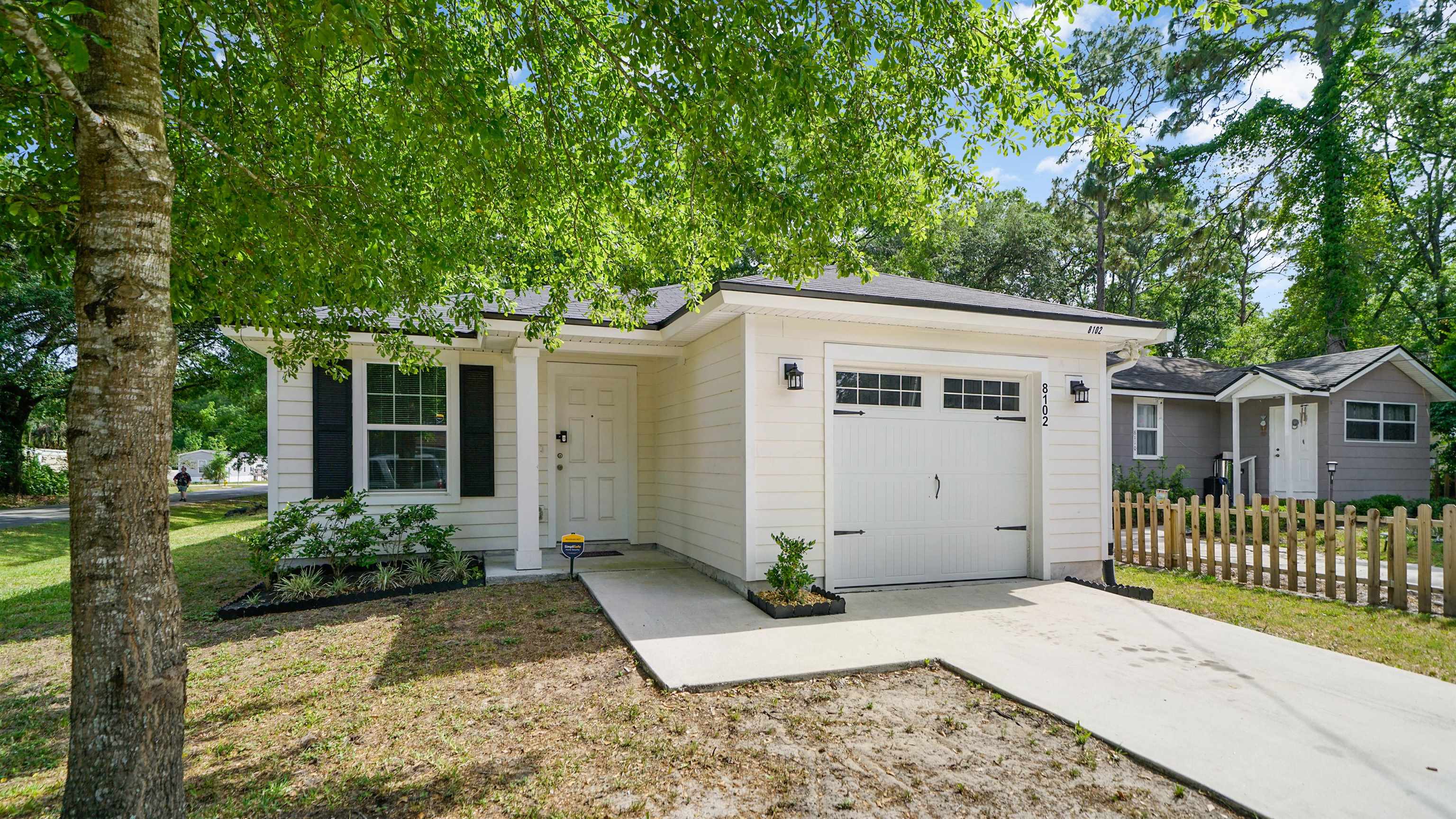 Image 19 of 19 For 8102 Buttercup St