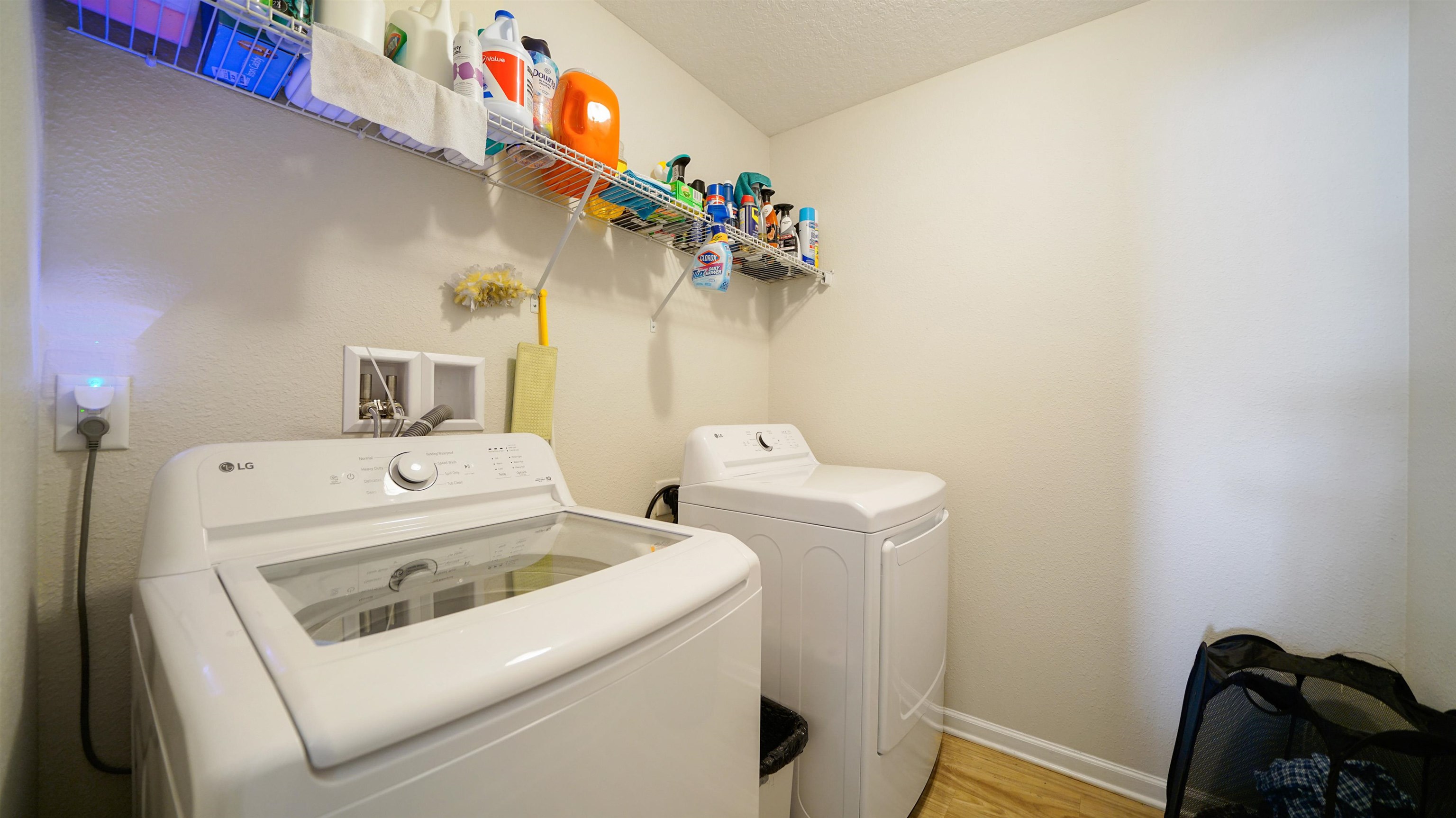 Image 8 of 19 For 8102 Buttercup St