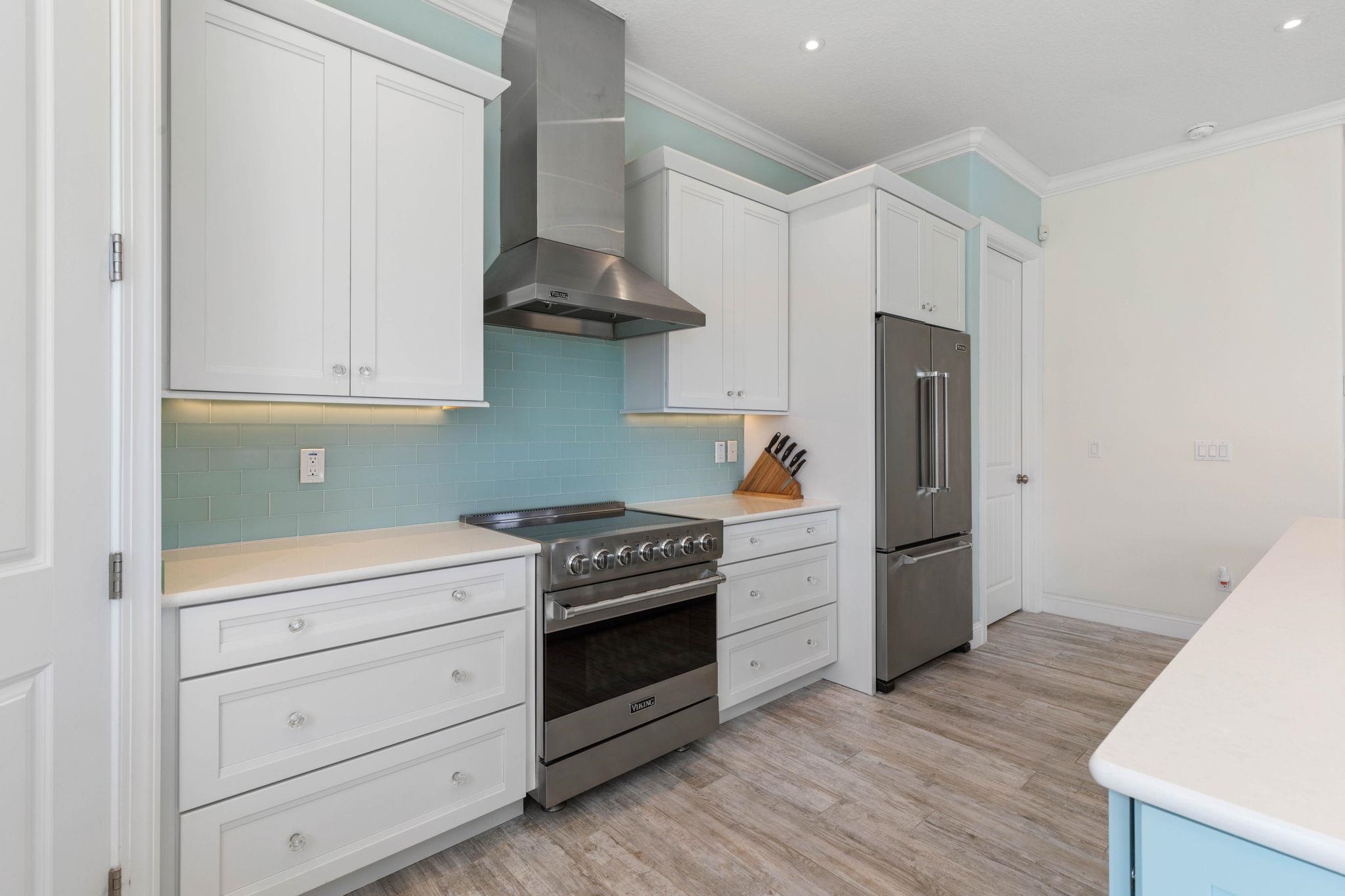 Image 10 of 71 For 15 Cypresswood Dr