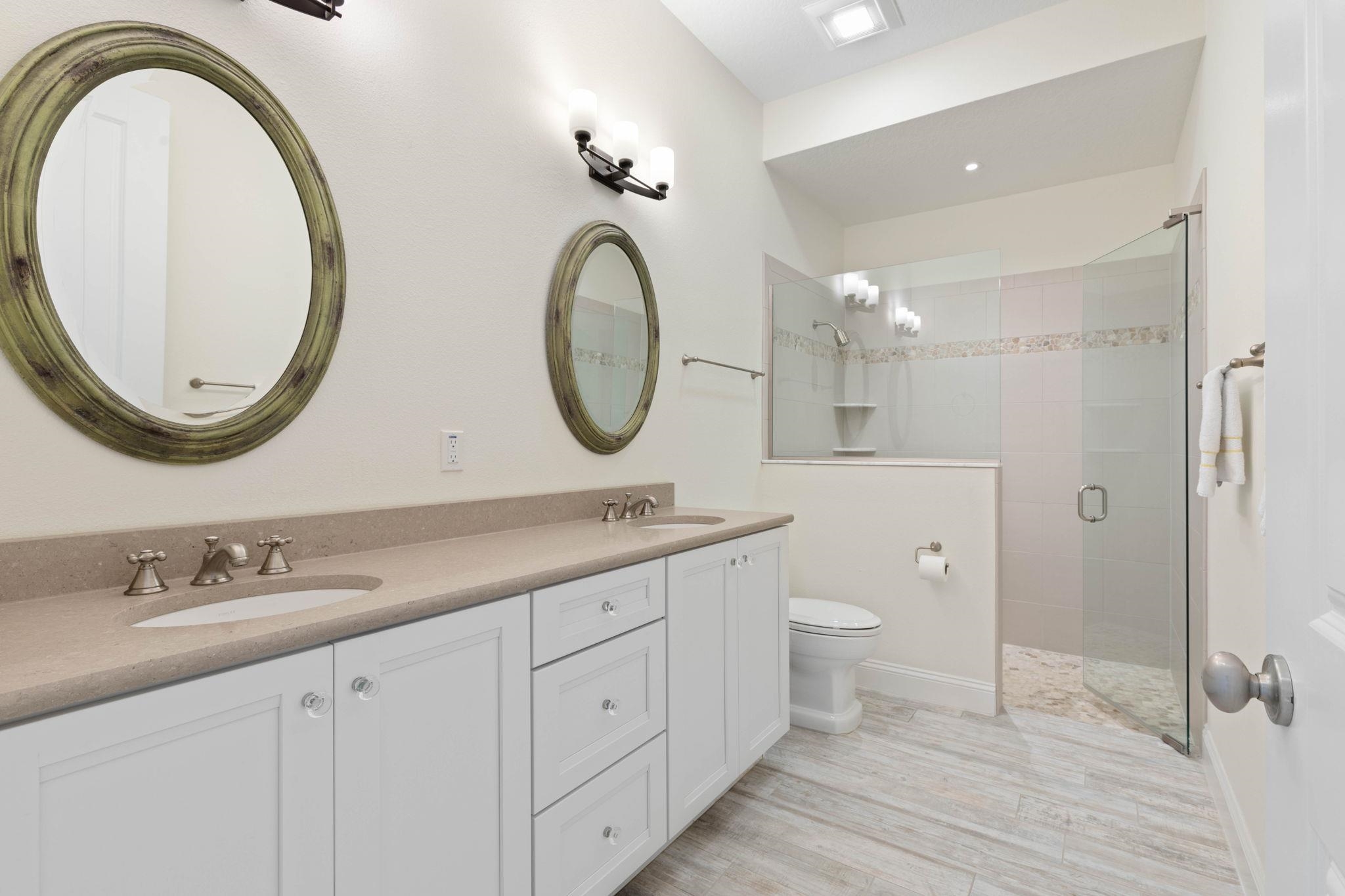 Image 36 of 71 For 15 Cypresswood Dr