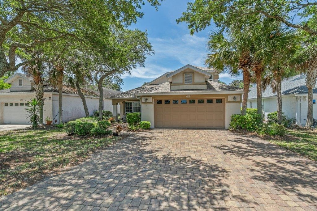 Image 2 of 77 For 123 Lions Gate Dr
