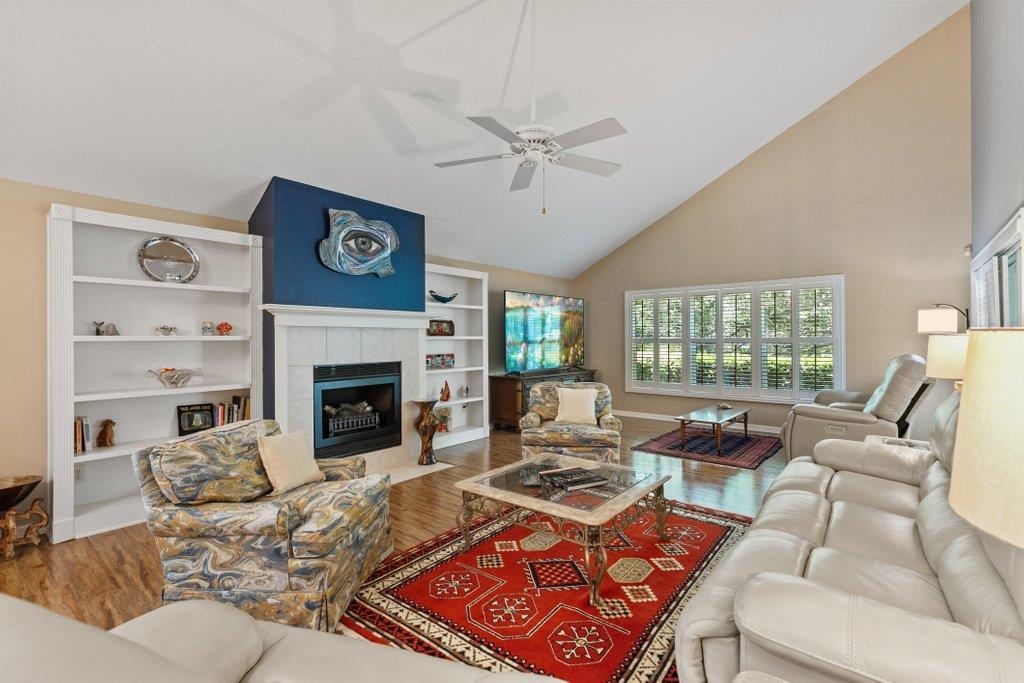 Image 21 of 77 For 123 Lions Gate Dr