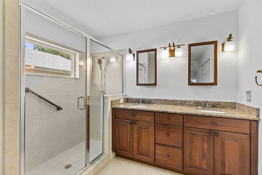 Image 30 of 77 For 123 Lions Gate Dr